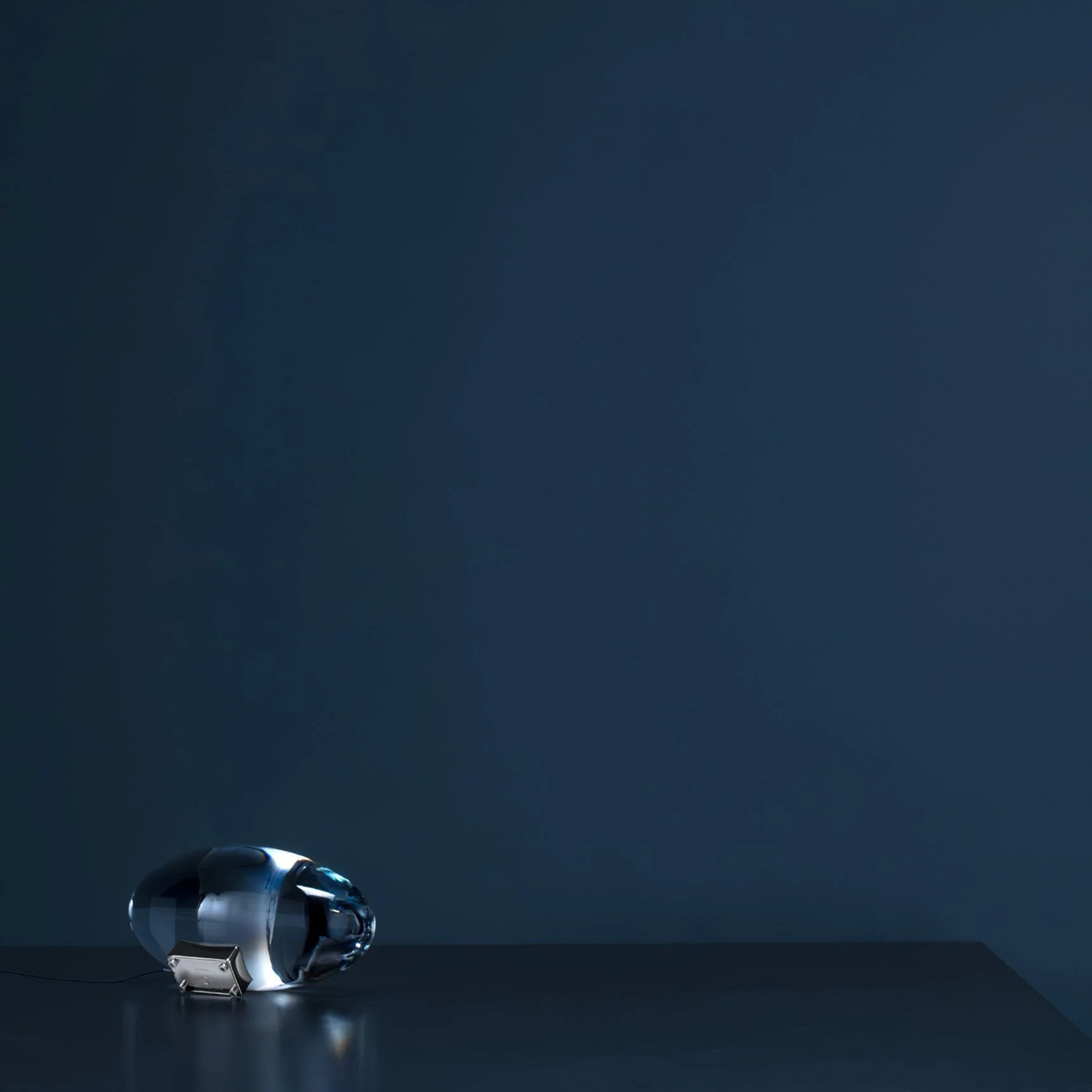 Atman Table Lamp - ∅ 6.3″ x H 3.1″ / Dia 16cm x H 8cm / Blue purple light / US plug