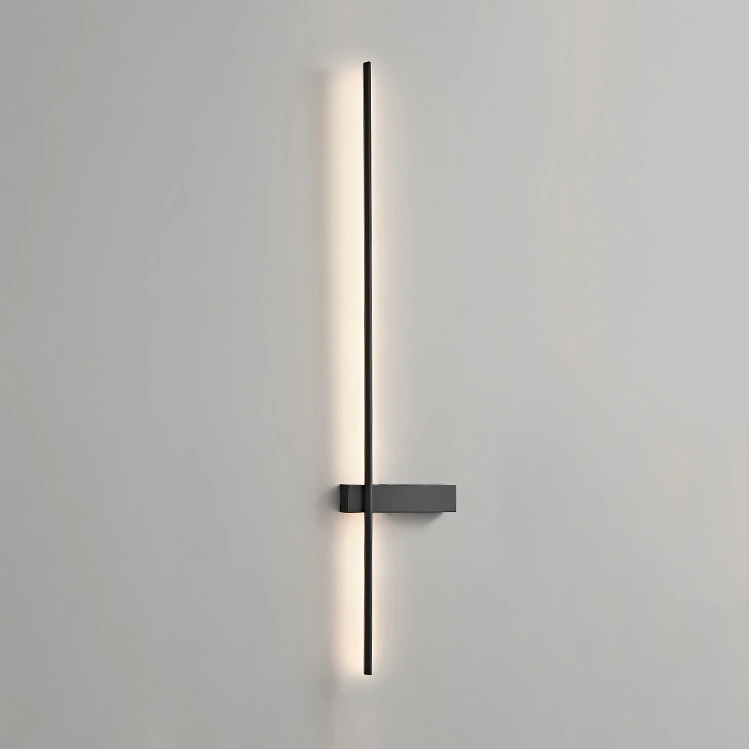 Настенный светильник Adeline Linear - ∅15см x 90см, черный, теплый свет