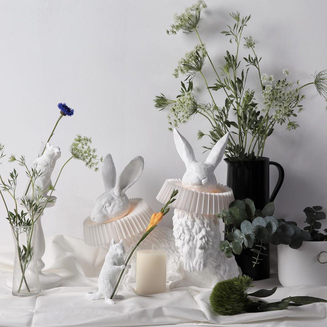 Rabbit X Table Lamp - Sit: ∅ 11.8″ x H 12.6″ / Cool Light / UK plug