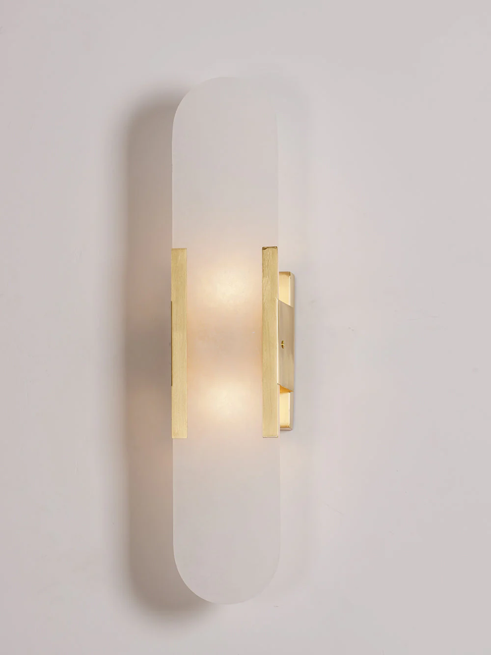 Melange Elongated Alabaster Wall Lamp - Dia 10cm x H 35cm Set of 2 / Black