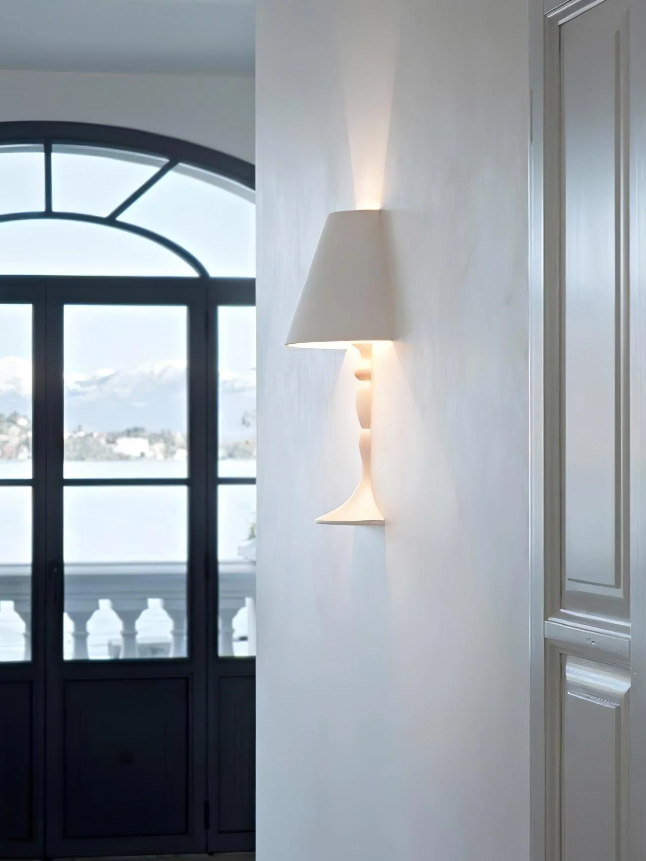 Plaster Picture Wall Lamp - ∅ 15.6″  x H 25.8″ / Dia 39.5cm x H 65.5cm Set of 2 / White / Cool Light