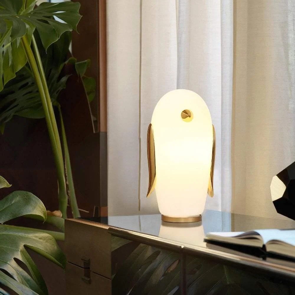 Pet Desk Light - Rabbit: ∅ 8.3″ x H 10.6″ / Dia 21cm x H 27cm / Gold+White / UK plug