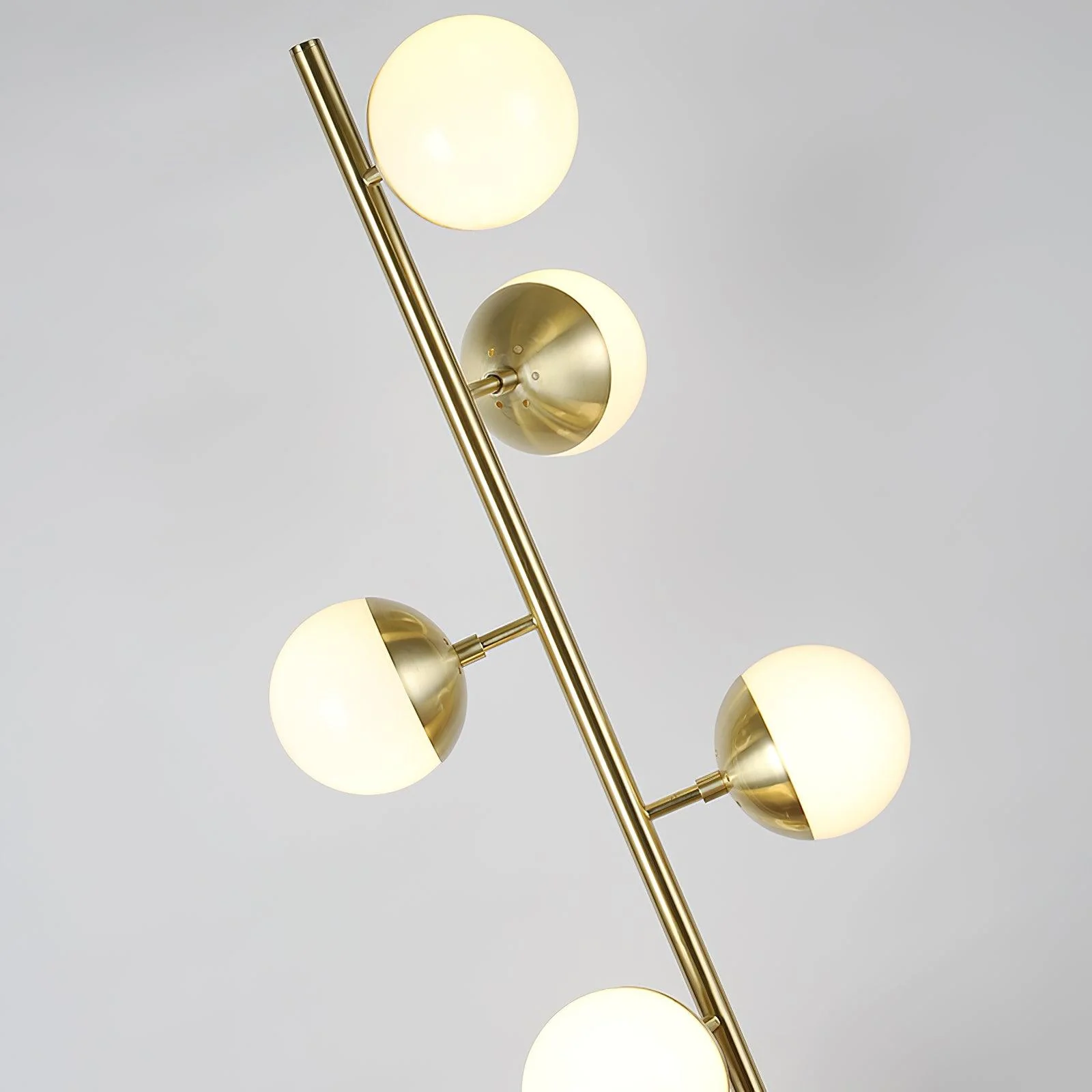 Doppler LED Tree Lamp - ∅ 13″ x H 63.8″ / Dia 33cm x H 162cm / Gold / AU plug