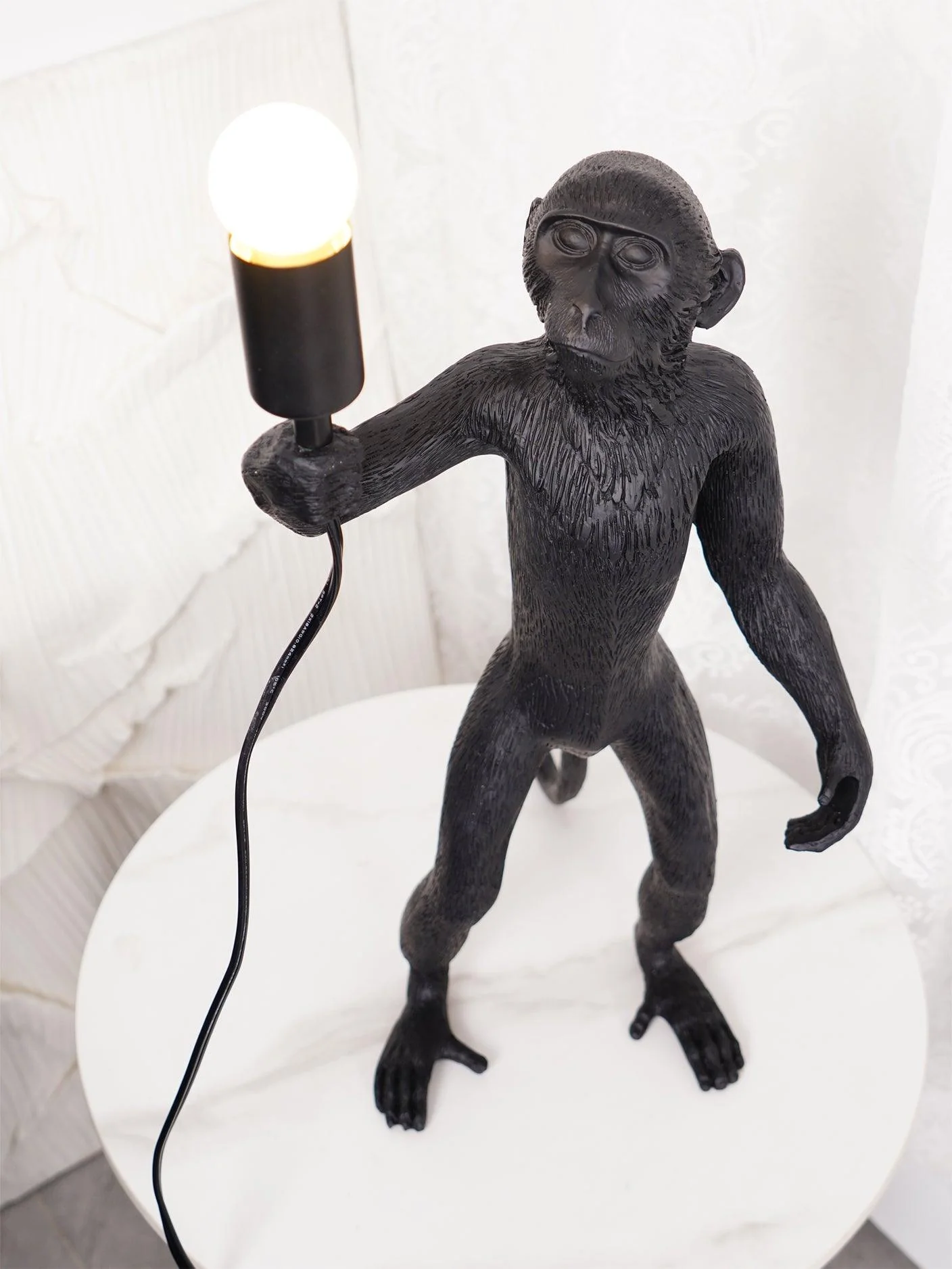 Настольный светильник Monkey - 46см x 28см x 54см, черный