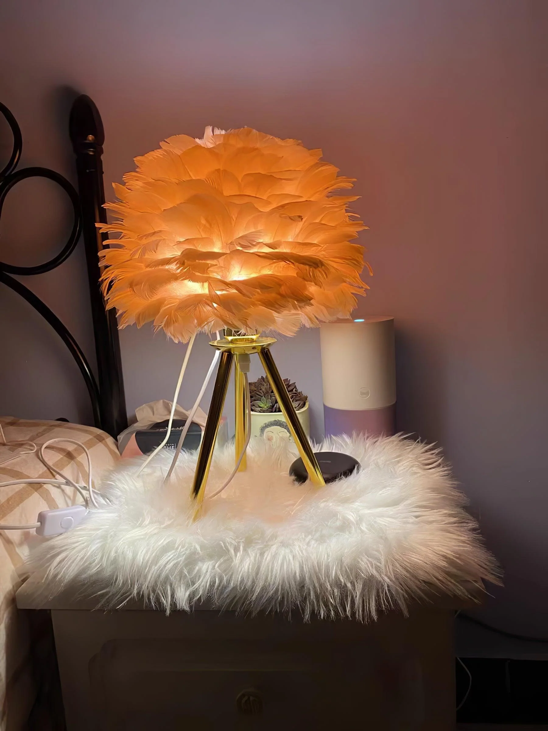 Goose Feather Table Lamp - ∅ 13.8″ x H 18.5″ / Dia 35cm x H 47cm / Gold+Grey / UK plug
