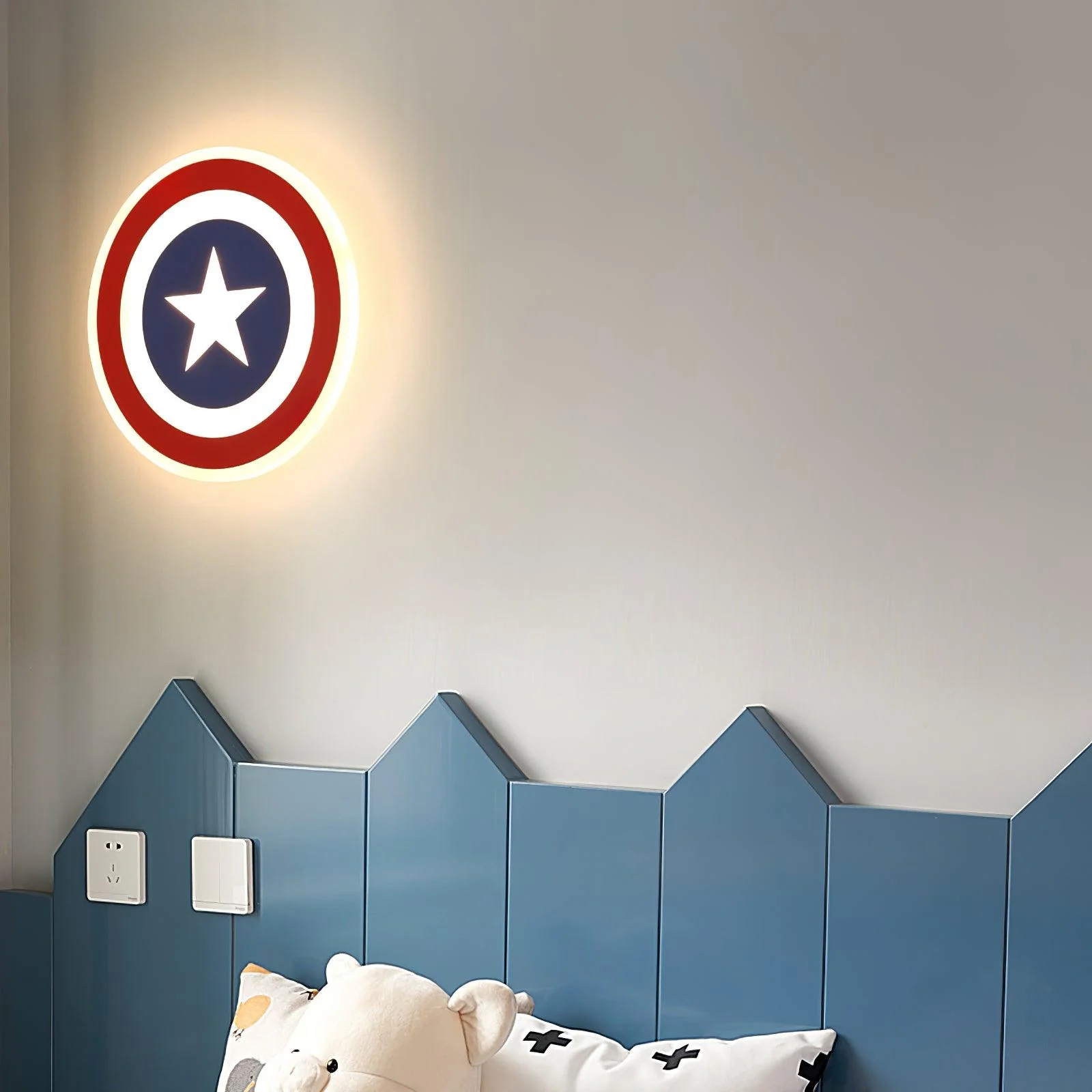 Настенный светильник Captain - ∅22см x 22см, синий, красный, холодный свет