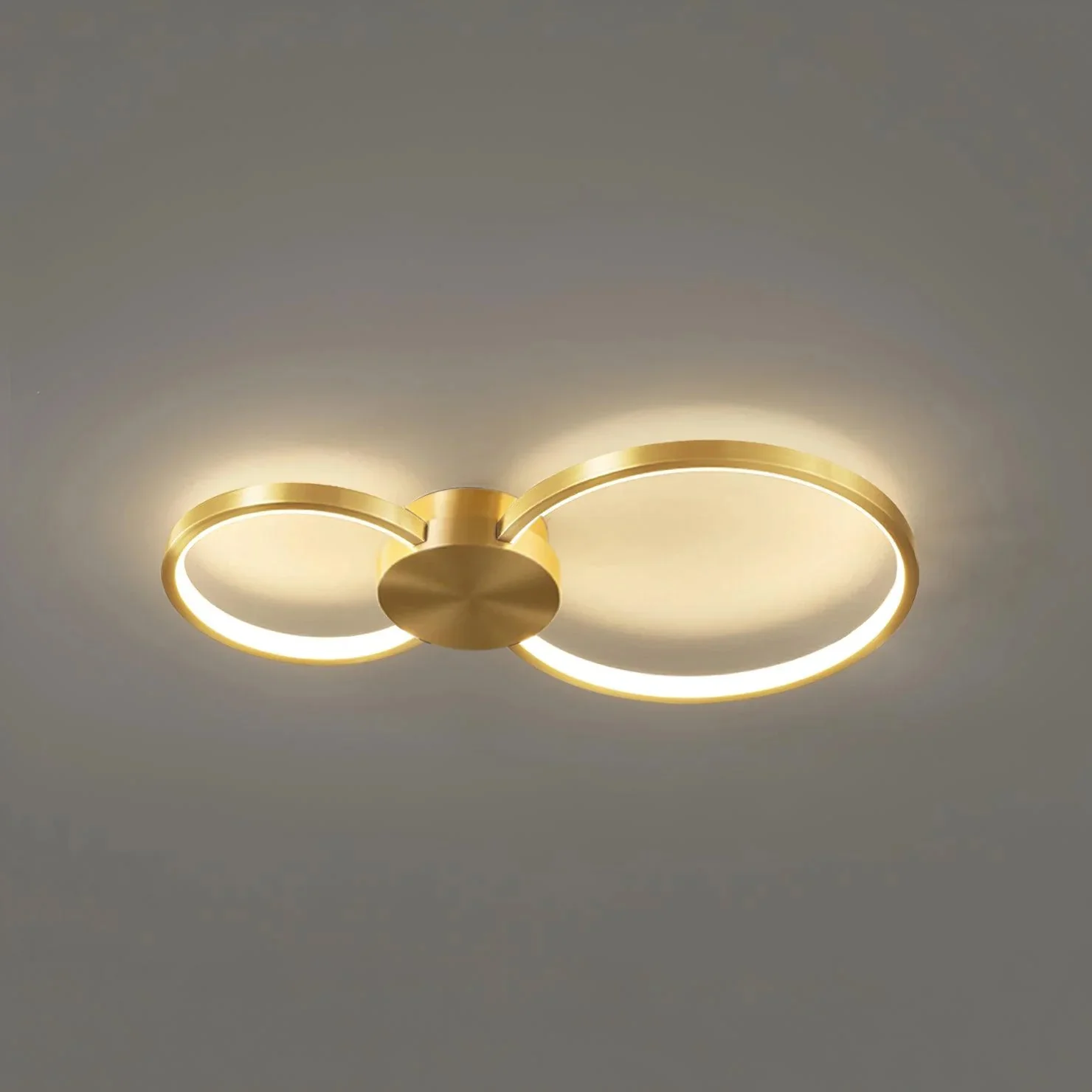 Потолочный светильник Loop LED - три круга, 90см x 73см x 7см, латунь, черный, теплый свет