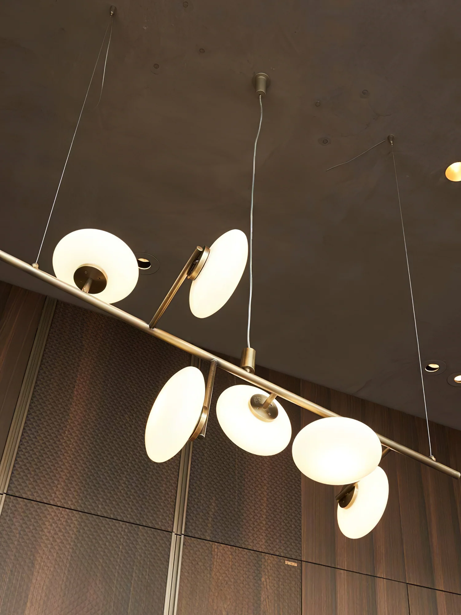 Люстра Sphere Balance - 6 плафонов, 150см x 47см x 36см, золотой