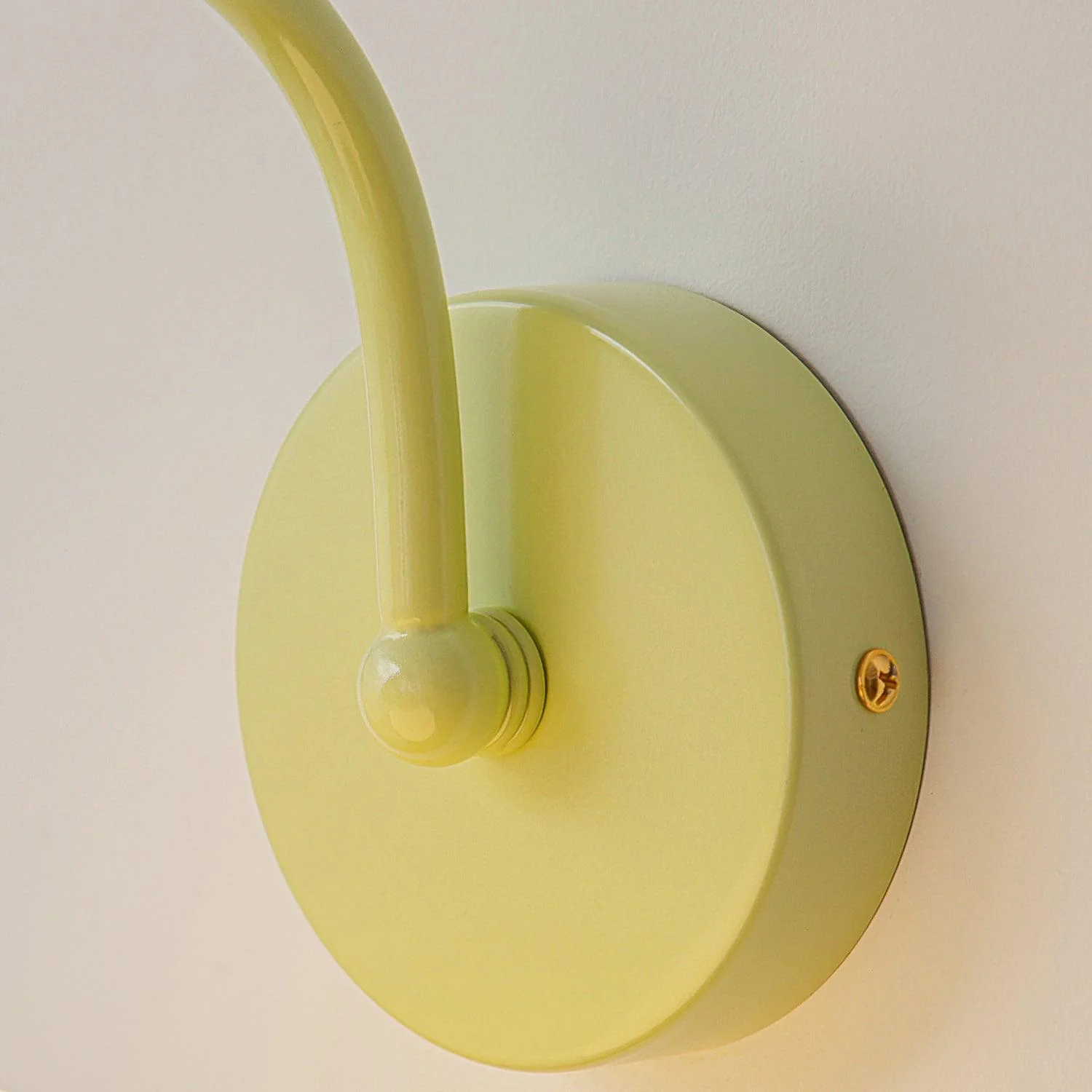 Enchanting Flower Wall Light - ∅ 5.9″ x H 10.2″ set of 2 / Green