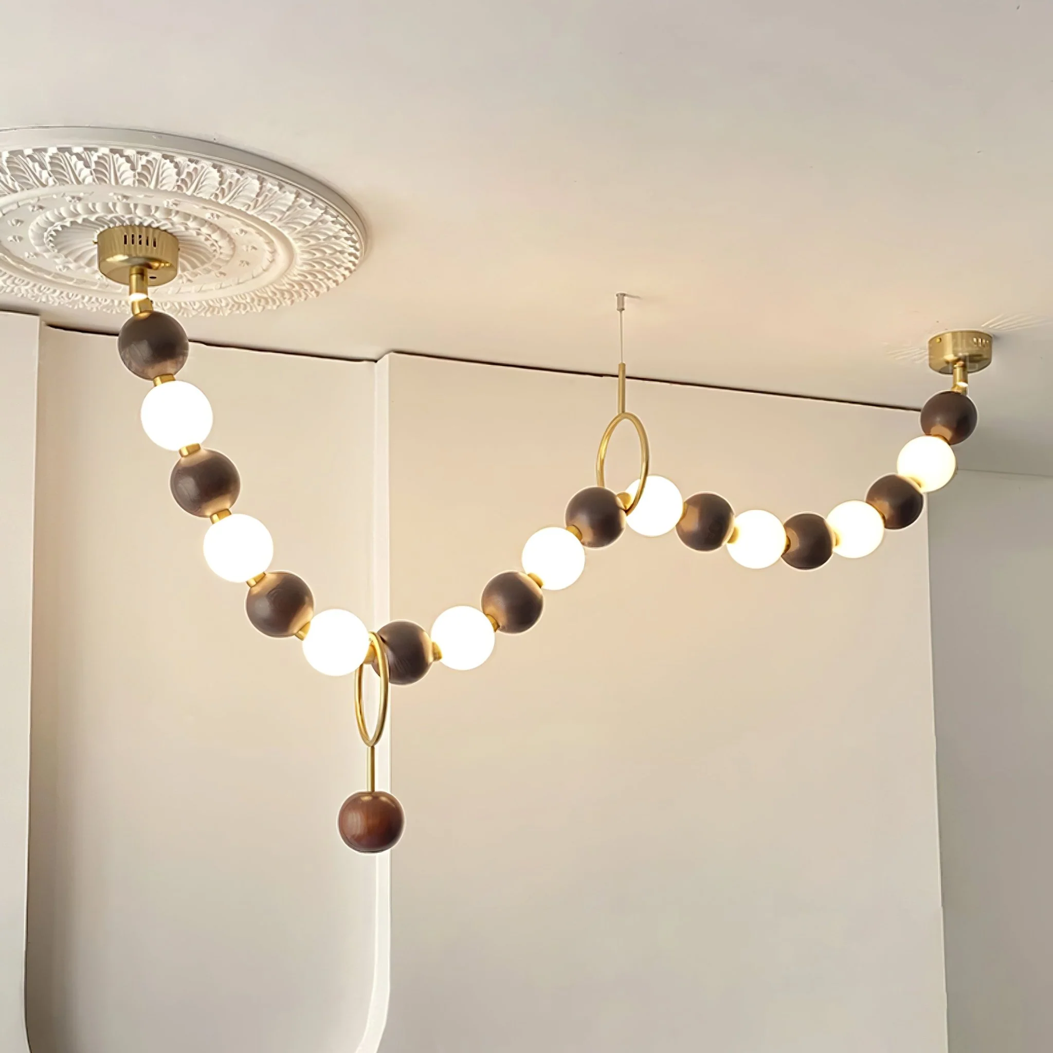 Люстра Walnut Bead Necklace - модель B ∅150см x 70см, орех, белый, теплый свет