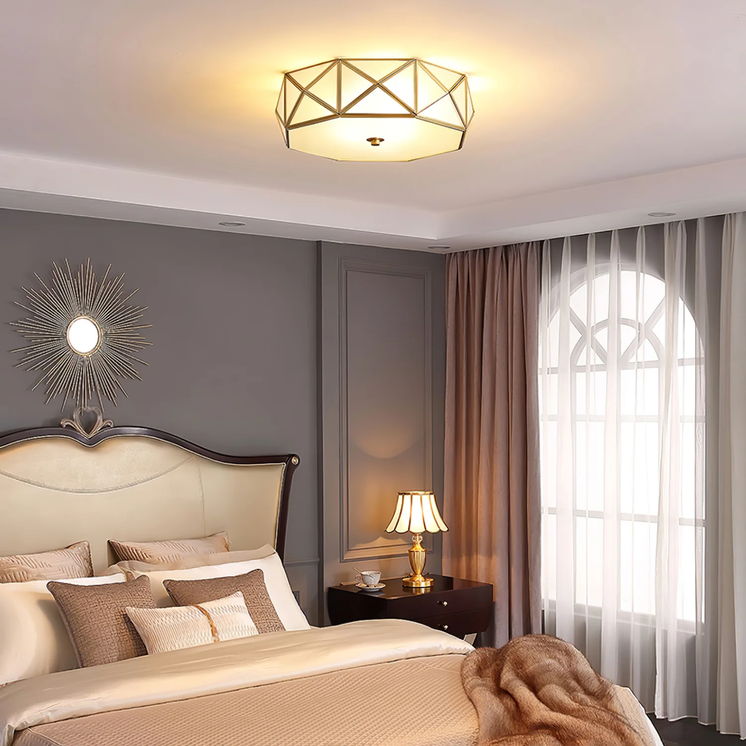 Потолочный светильник Geometric Shaped Flush - ∅35см x 12см, латунь