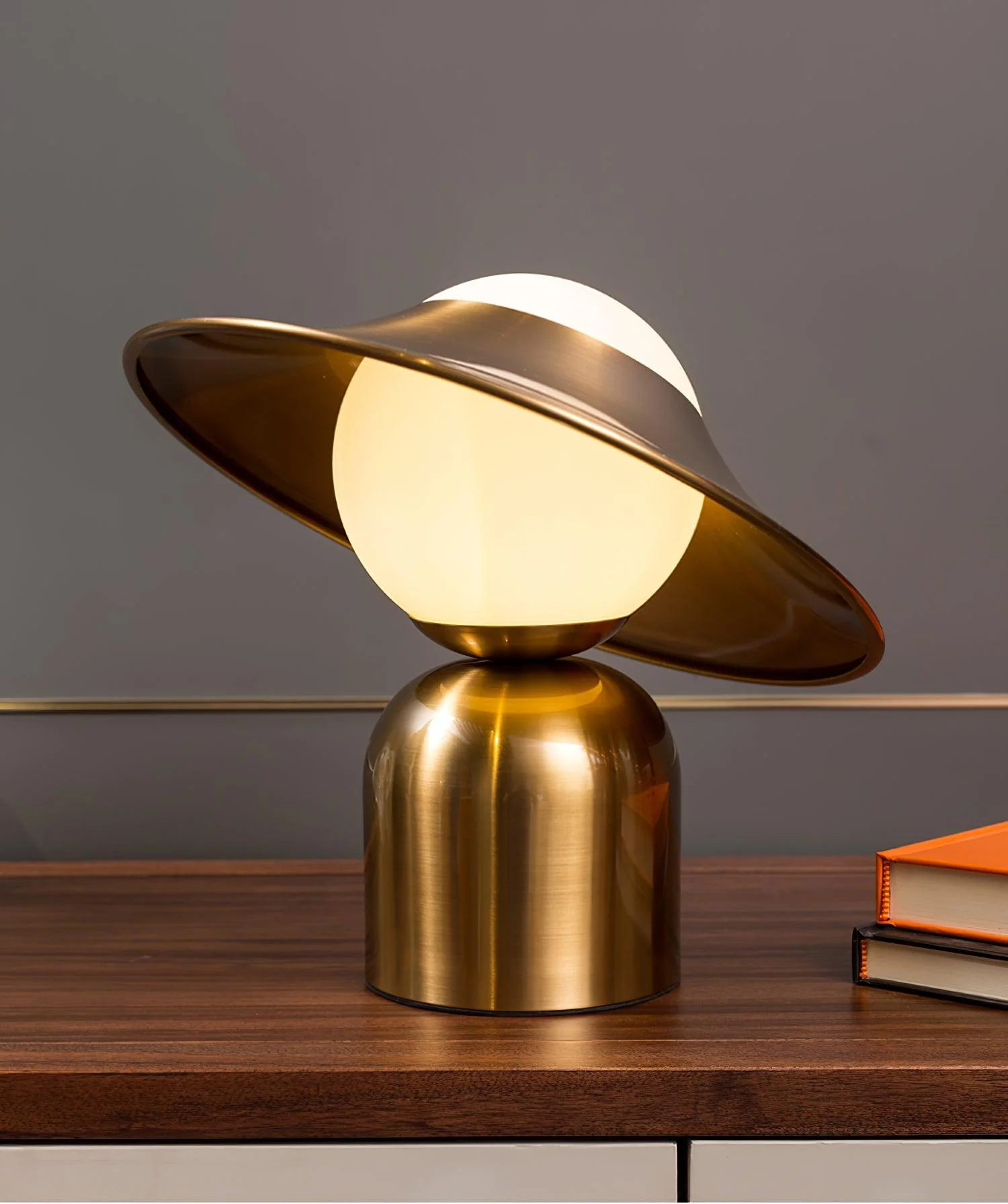 Bonbon Disc Table Lamp - ∅ 12.5″ x H 14.5″ / Dia 32cm x H 37cm / Gold+White / US plug