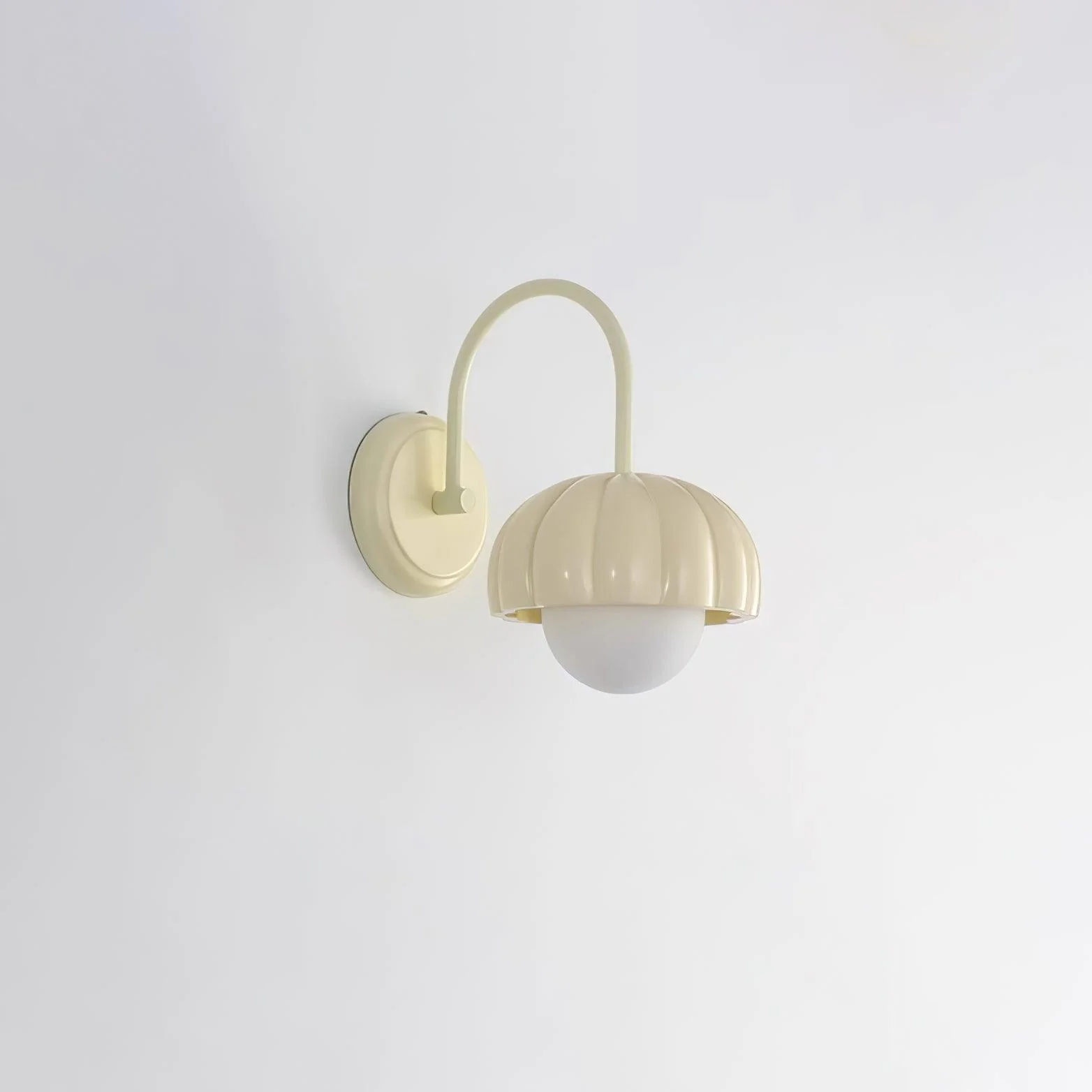 Настенный светильник Creamy Pumpkin - ∅17см x 27см, кремовый