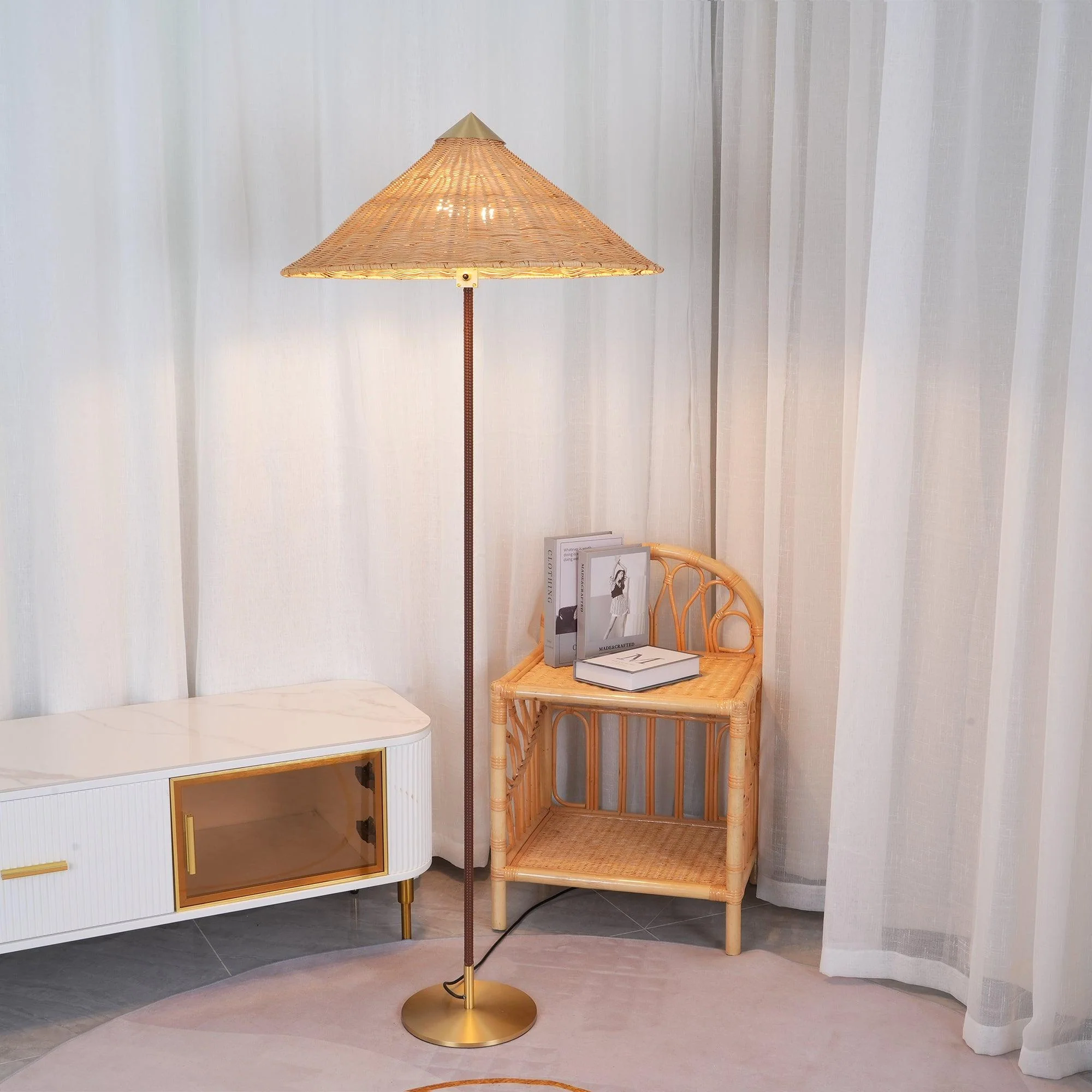 Tynell  Floor Lamp - ∅ 24.8″ x H 60.6″ / Dia 63cm x H 154cm / Natural rattan shade / UK plug