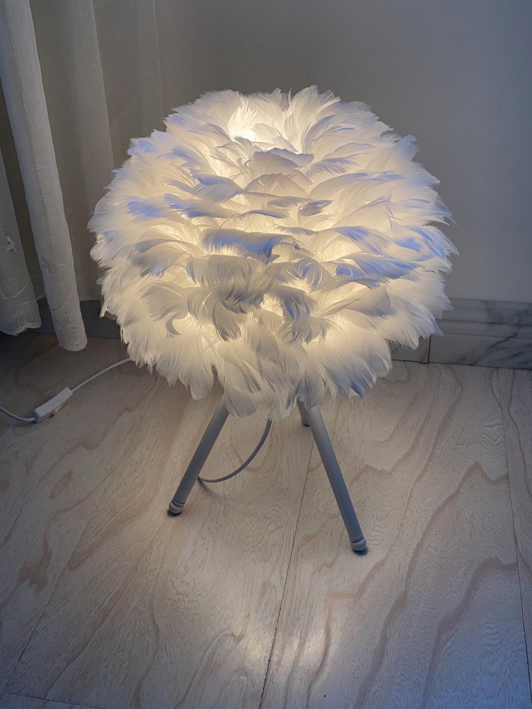 Goose Feather Table Lamp - ∅ 13.8″ x H 18.5″ / Dia 35cm x H 47cm / Gold+Grey / UK plug