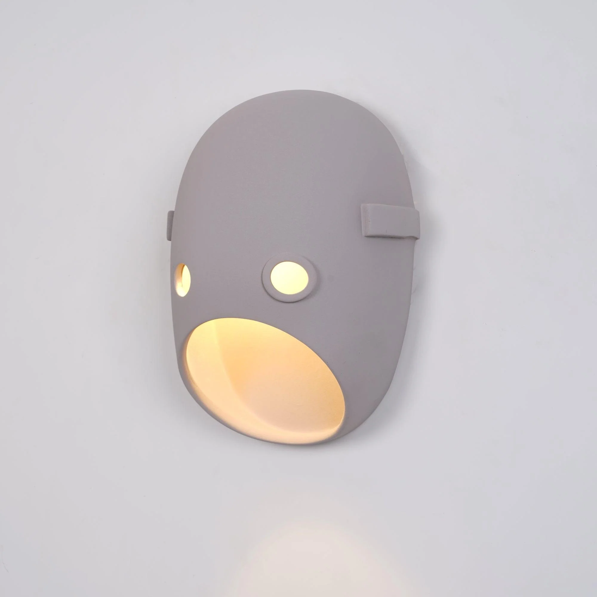 Mask Wall Light - Glen ∅ 7.1″ x H 8.7″ Set of 2 / Light Grey