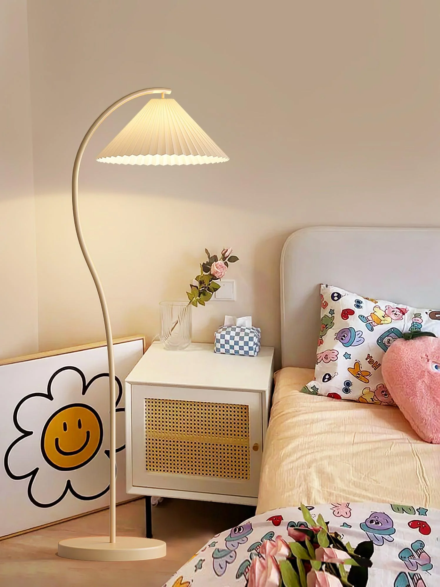 Crescini Pleated Floor Lamp - ∅ 11.8″ x H 59.8″/ Dia 30cm x H 152cm / Green & Light yellow / US plug