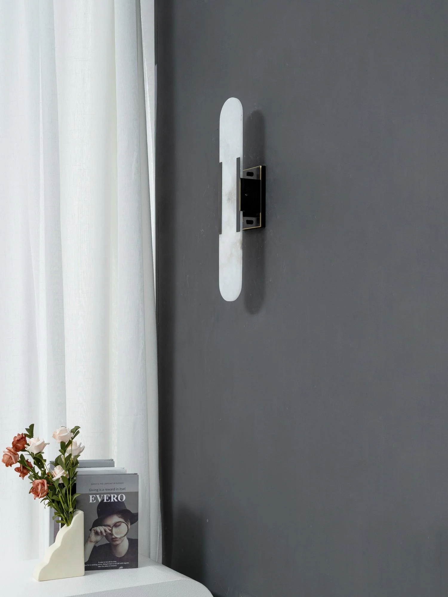 Melange Elongated Alabaster Wall Lamp - Dia 10cm x H 35cm Set of 2 / Black