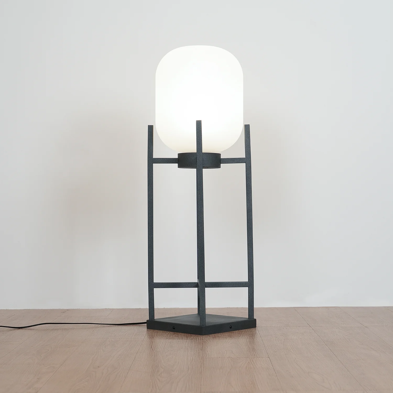 Торшер Lantern - ∅30см x 75см, черный, матовый белый