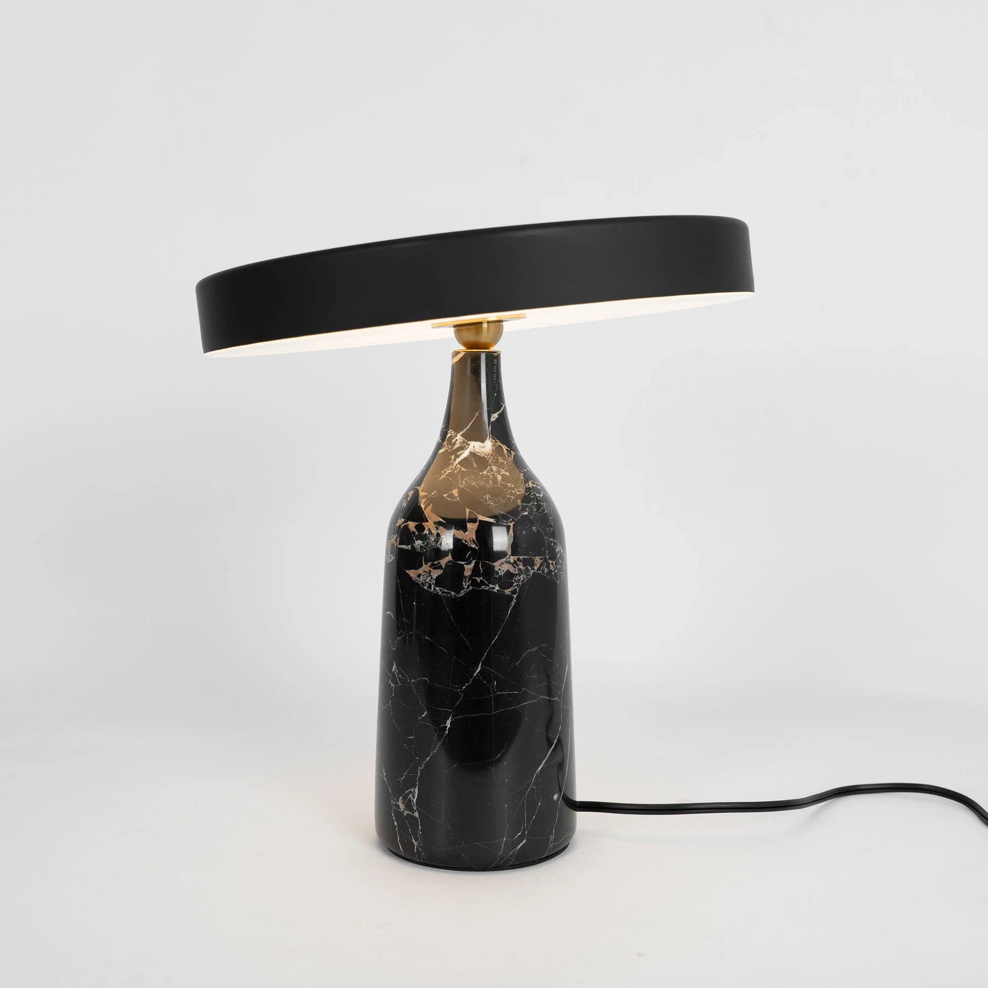 Eddy Table Lamp - ∅ 12.6″ x H 13.2″ / Dia 32cm x H 33.6cm / Grey / US plug