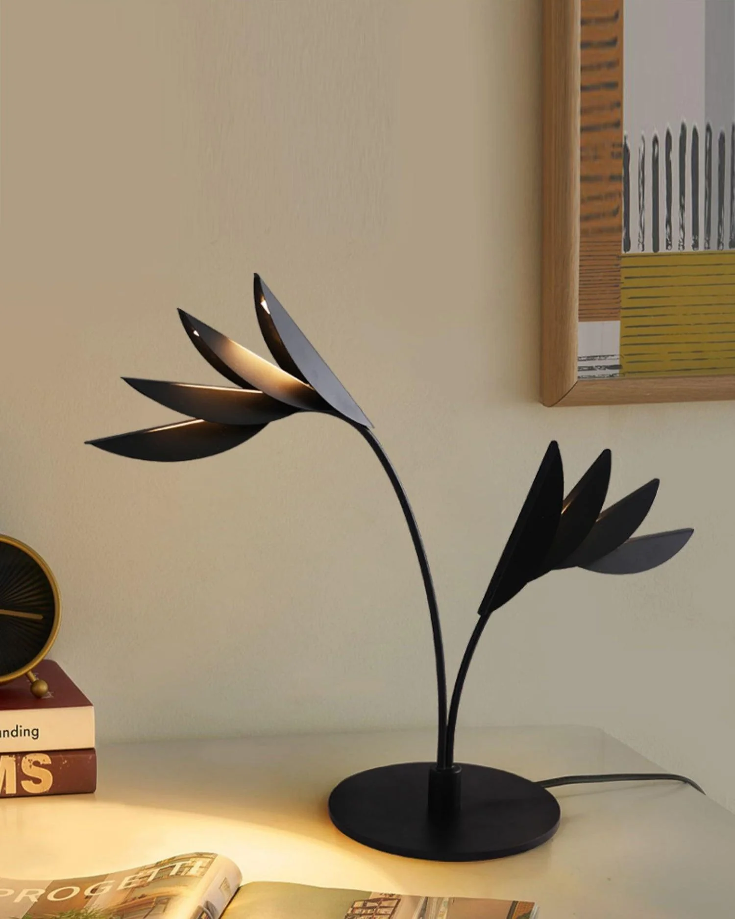 Double Leaf Table Lamp - ∅ 29.5″ x H 23.6″ / Dia 75cm x H 60cm / Black / AU plug
