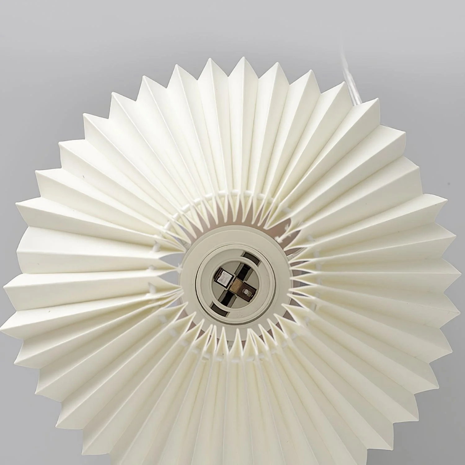 Arched Pleated Table Lamp - ∅ 11.8″ x H 16.5″ / Dia 30cm x H 42cm / Skin / AU plug