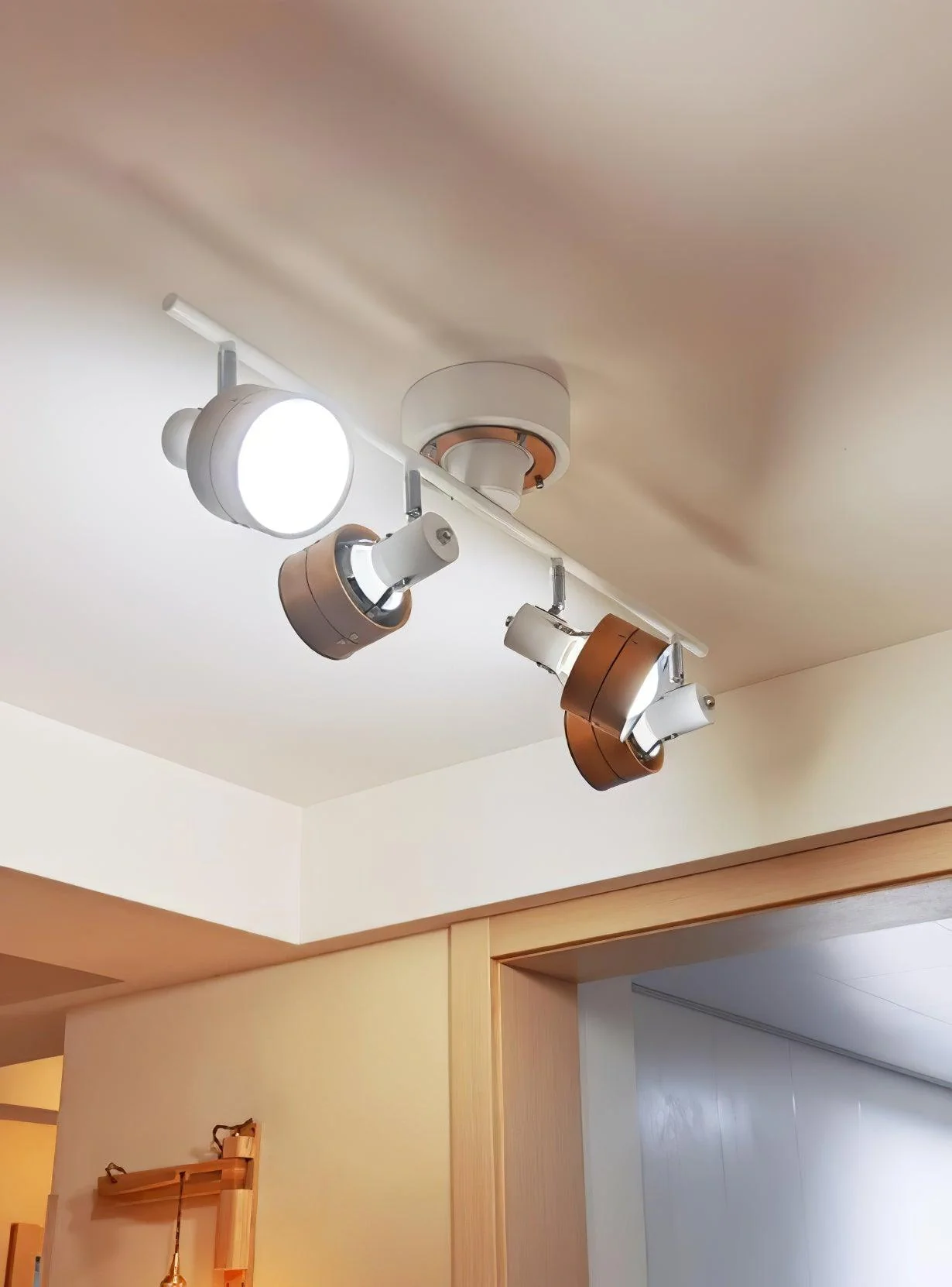Потолочный светильник Wooden Adjustable Spot - 80см x 26см, дуб, белый