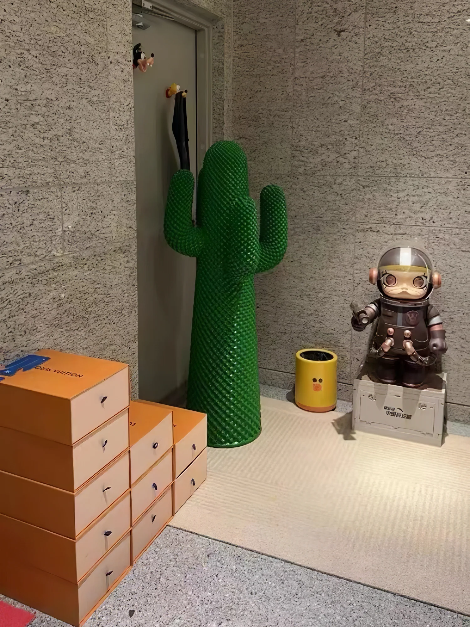 Вешалка для одежды Mello Sculptural Cactus - ∅65см x 60см x 150см, белый