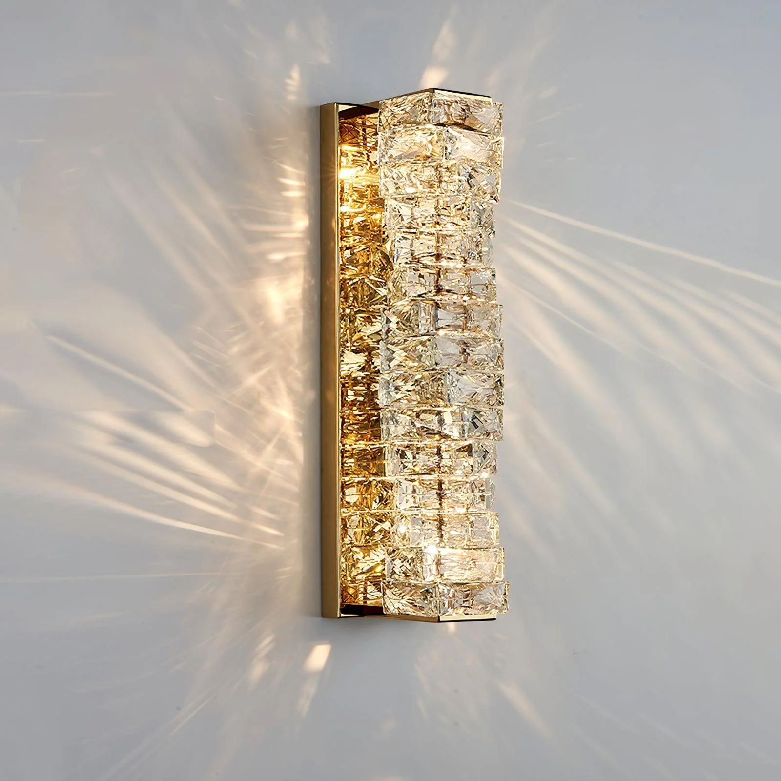 Настенный светильник Laminated Crystal - ∅12см х 46см, хром, холодный свет
