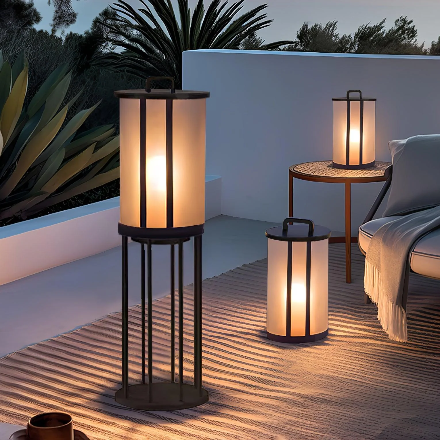 Уличный фонарь Round Pillar Acrylic Lantern - модель A ∅28см x 60см, теплый свет, проводной