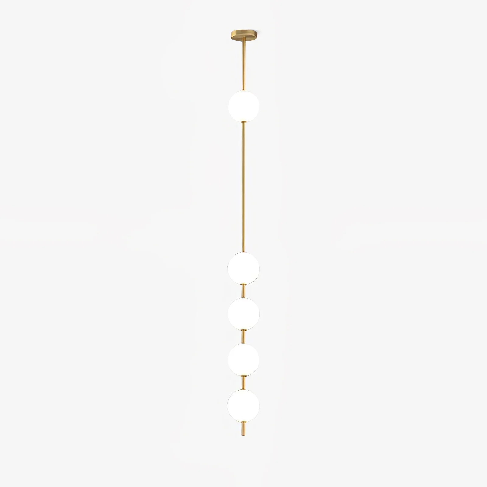 Подвесной светильник Vertical Balls - 5 источников света ∅12см х 154см, латунь, пластиковый шар, теплый свет
