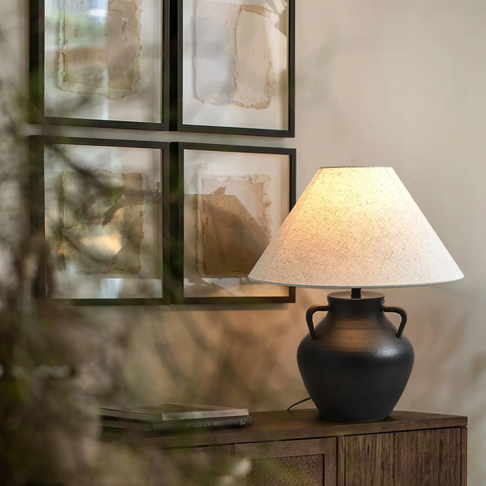 Old Wine Pot Table Lamp - ∅ 15.7″ x H 18.1″ / Dia 40cm x H 46cm / Black / US plug