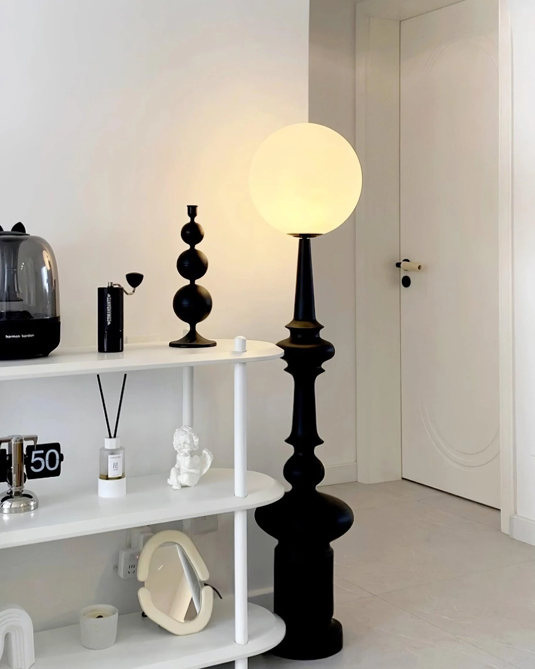 Roman Column Floor Lamp - ∅ 11.8″ x H 54.3″ / Dia 30cm x H 138cm / Black / US plug