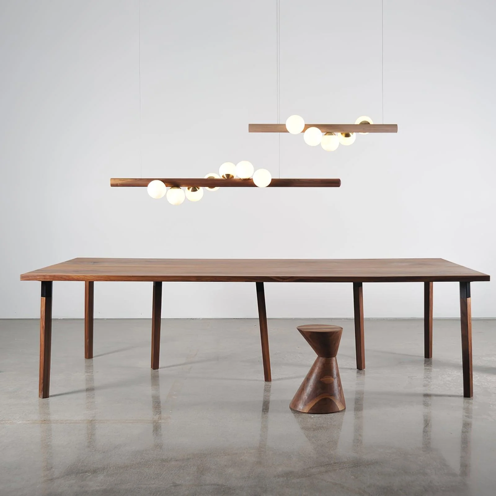Подвесной светильник Scandinavian Wooden - 5 плафона  80см x 6см, орех, белый