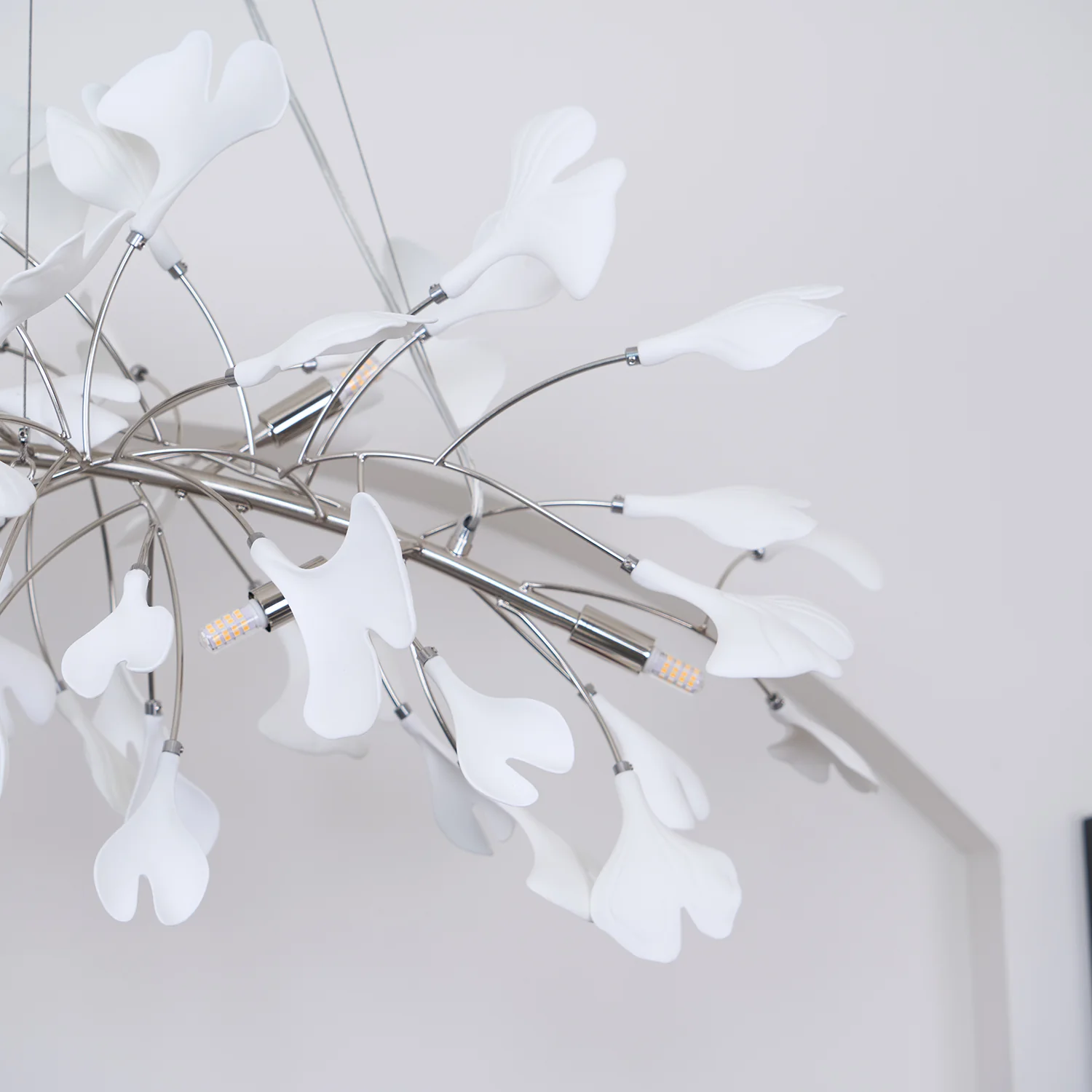 Люстра Gingko N - 180см x 70см x 55см, никель, белый