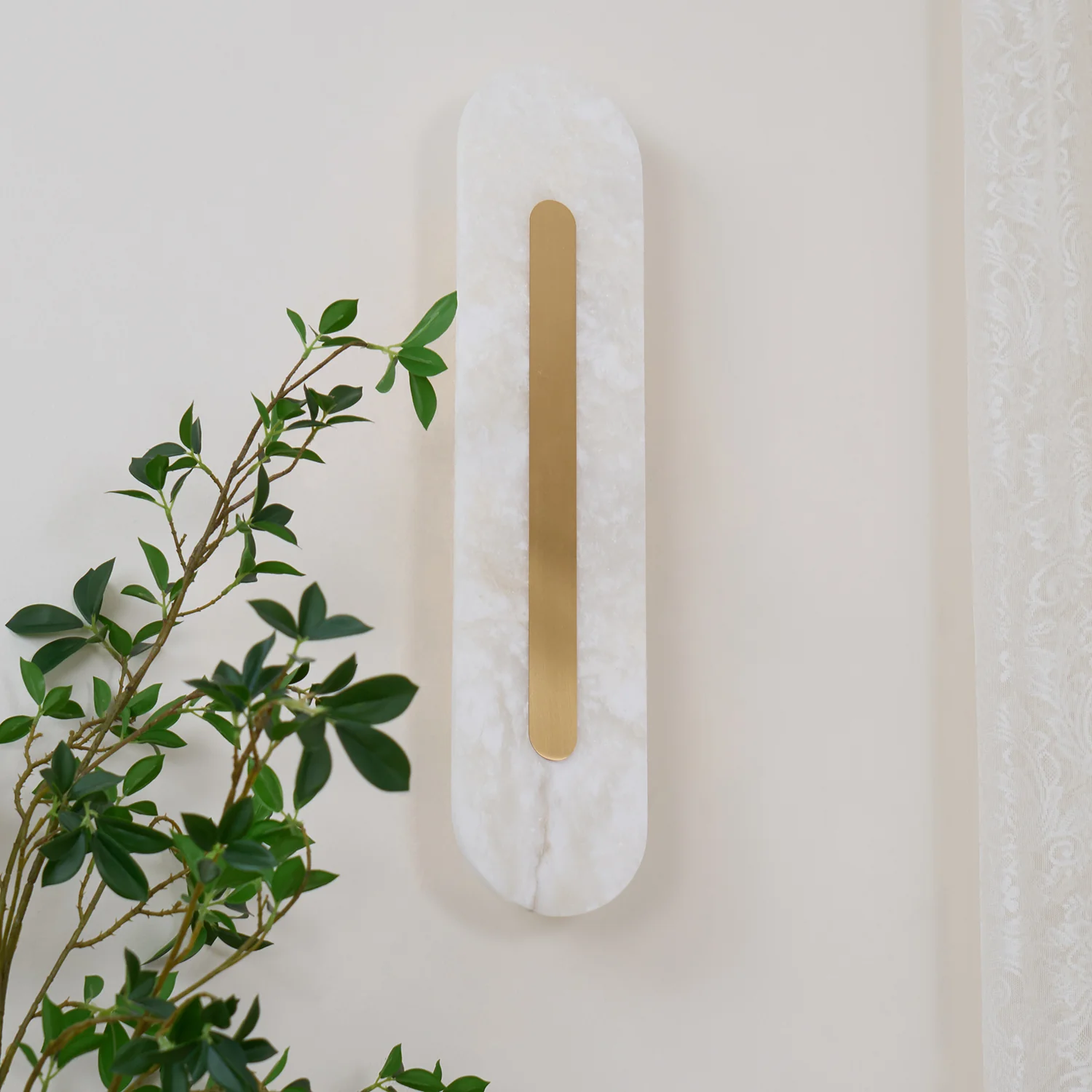 Alabaster Rounded Wall Light - ∅ 5.5″ x H 23.6″ Set of 2 / White＆Brass / Warm Light