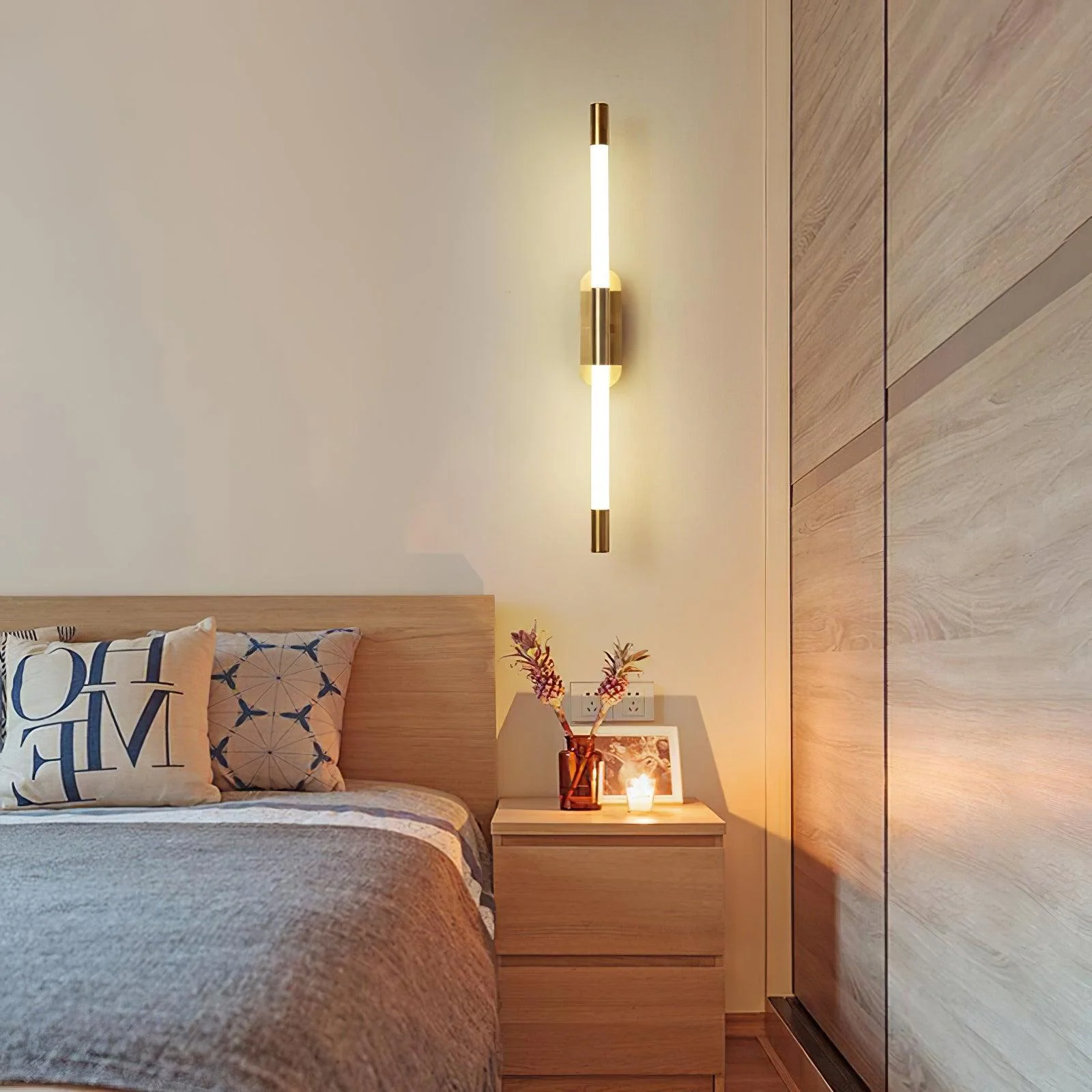 Agnes Sconce - Set of 2 / Gold / Neutral Light