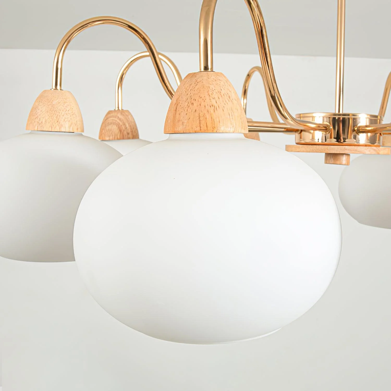 Люстра Glass Persimmon - 5 плафонов ∅66см x 34см, золотой, белое стекло