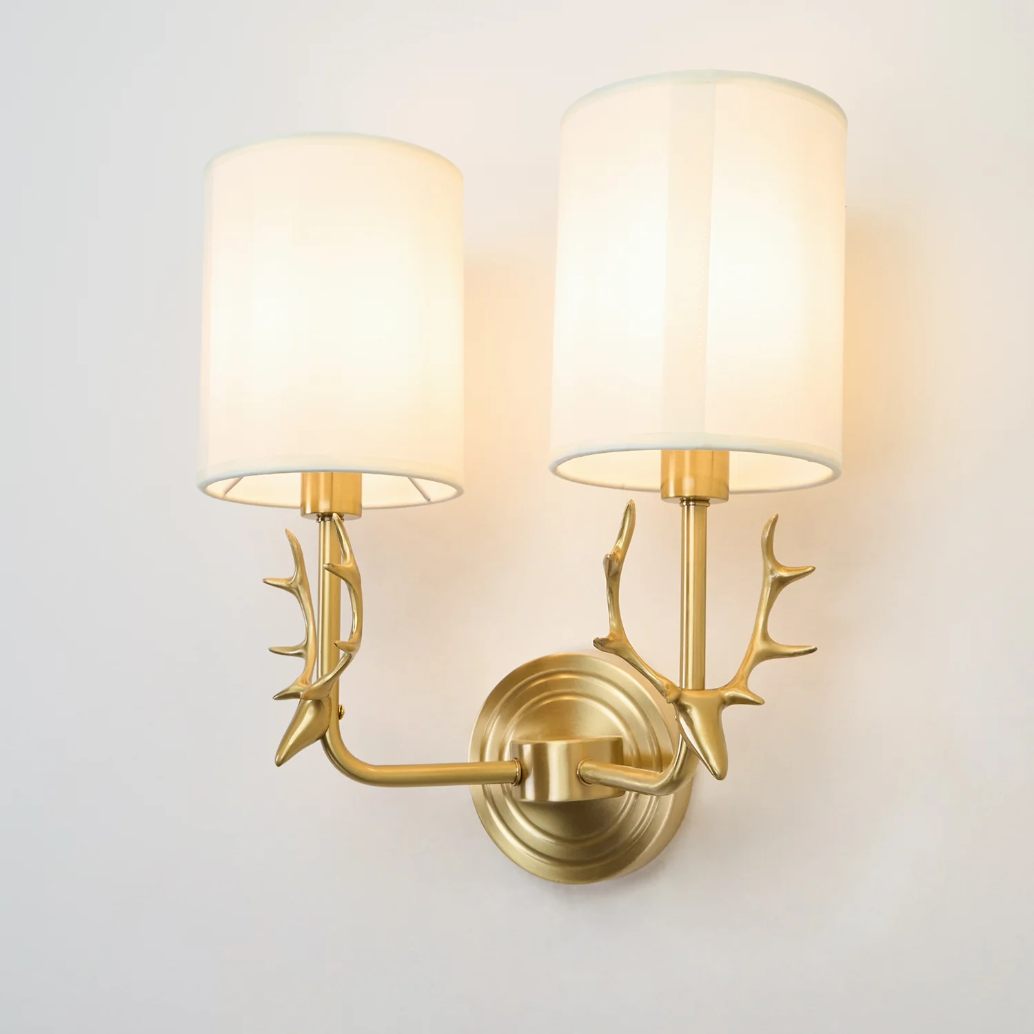 Настенный светильник Brass Deer Head - ∅28см x 39см, латунь