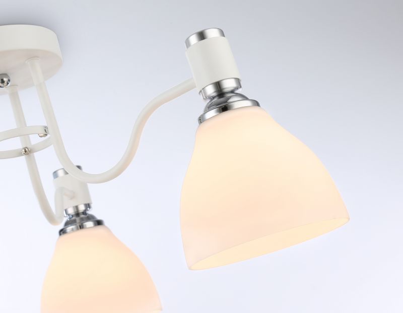 Потолочный светильник Ambrella TRADITIONAL TR303302