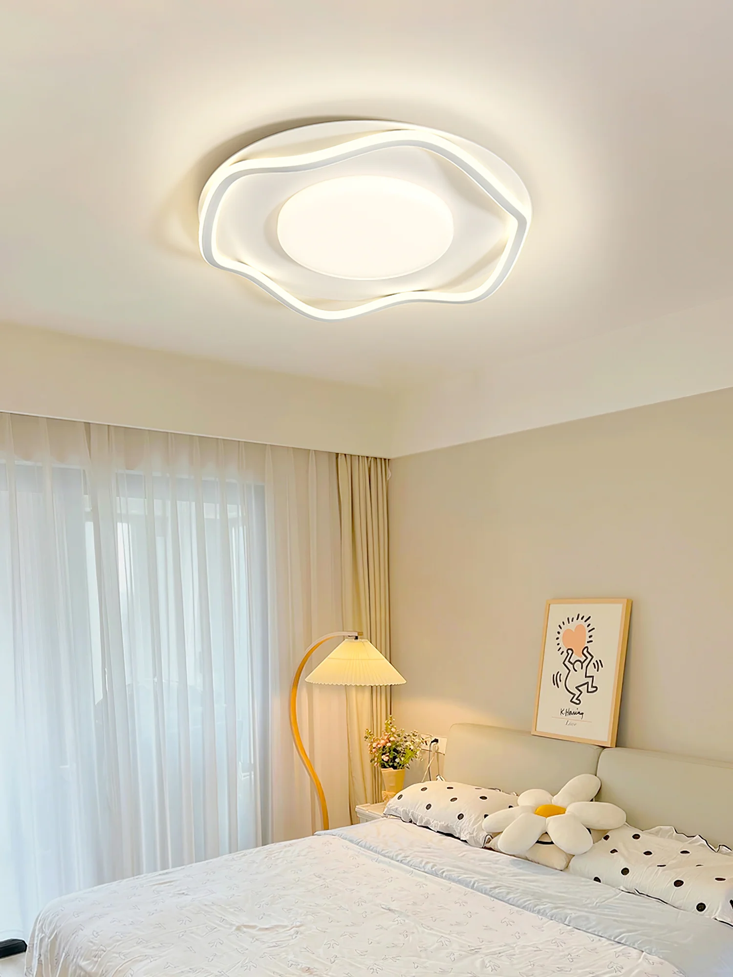 Потолочный светильник Minimalist Cloud Shape - ∅48см x 10см, белый, черный, холодный свет