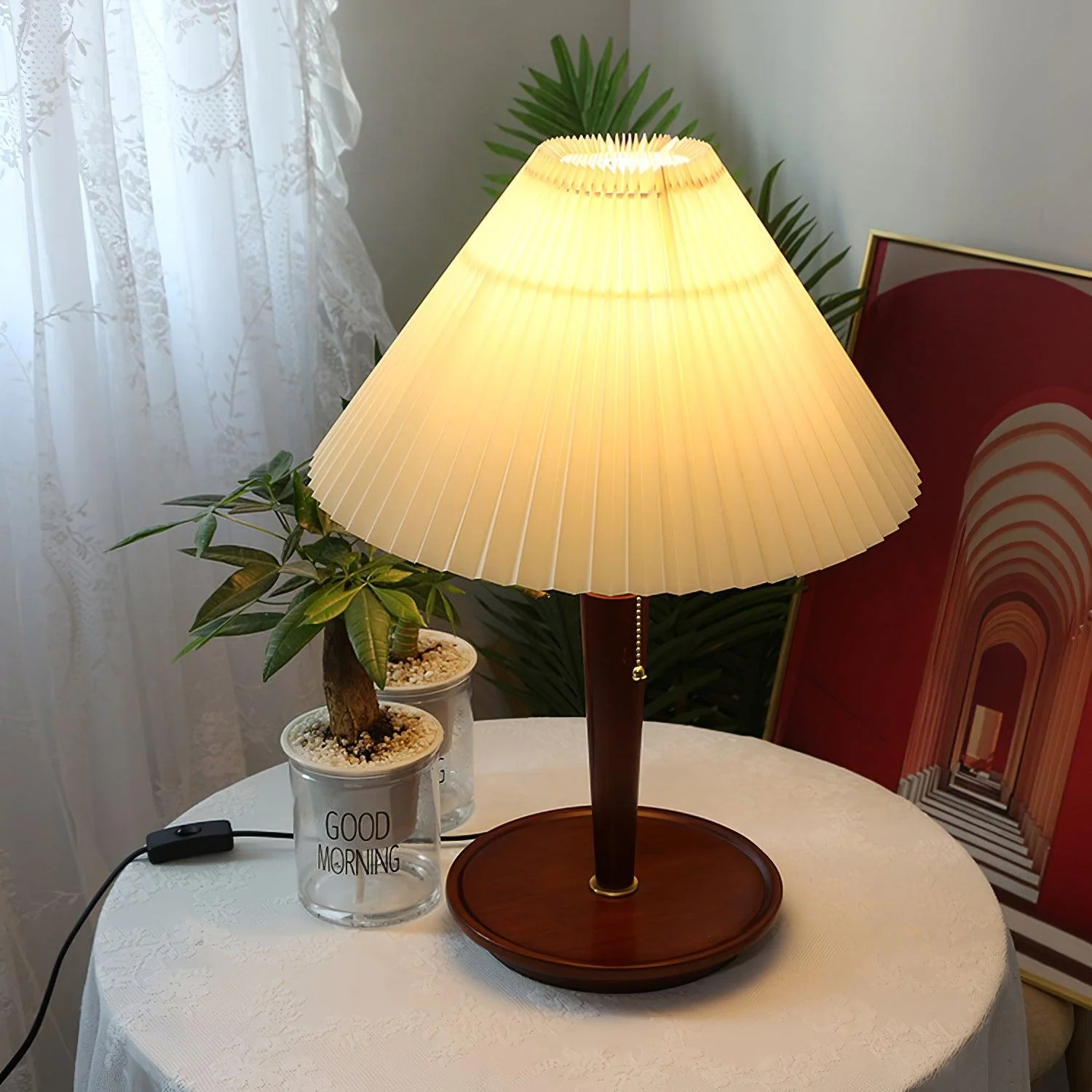 Настольный светильник Cone Pleated Fabric - ∅36см x 53см, дерево, белый