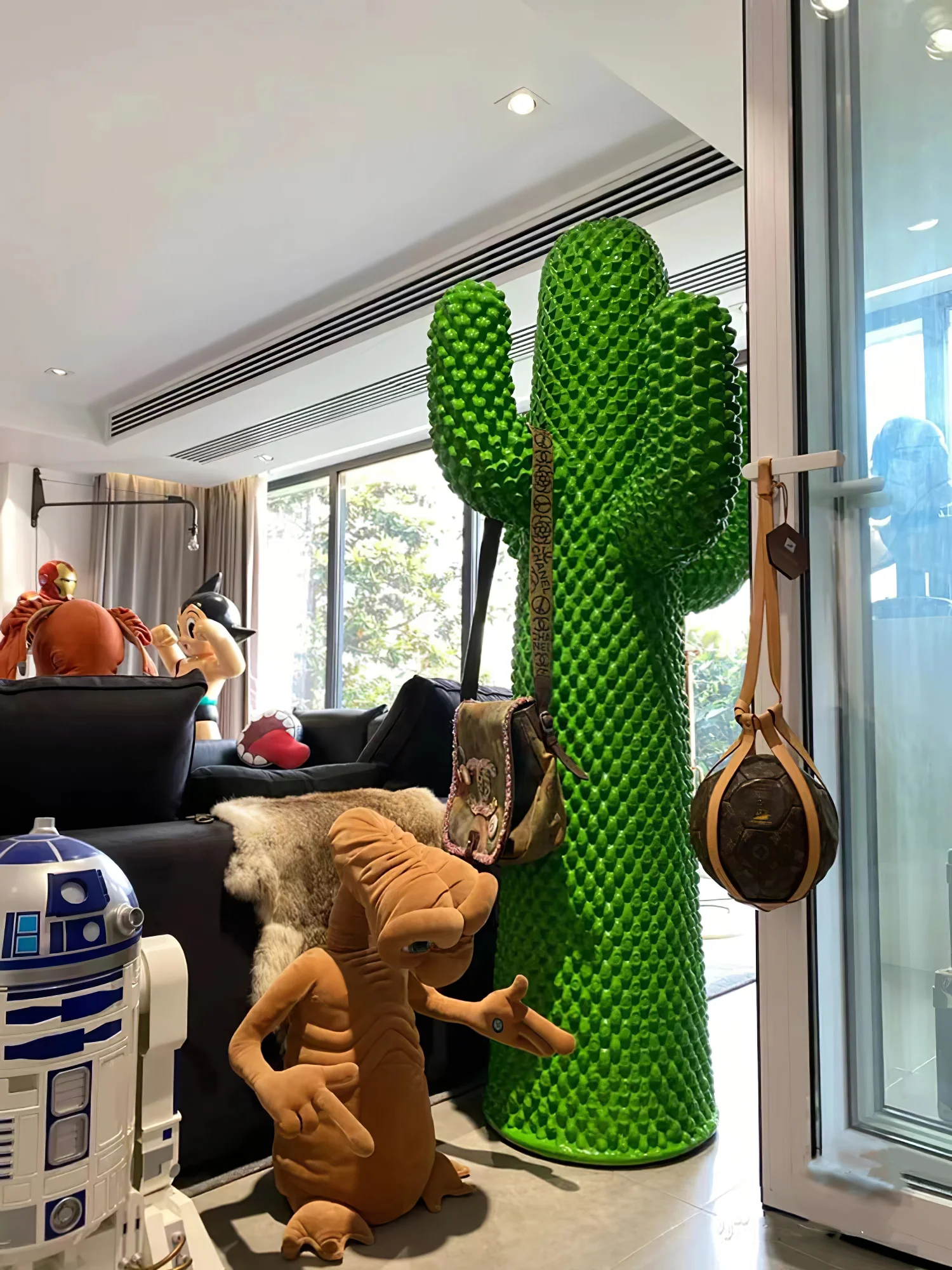 Вешалка для одежды Mello Sculptural Cactus - ∅65см x 60см x 150см, белый