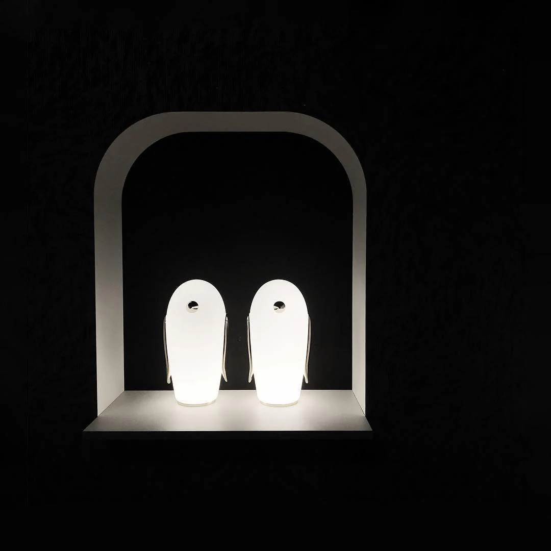 Pet Desk Light - Rabbit: ∅ 8.3″ x H 10.6″ / Dia 21cm x H 27cm / Gold+White / UK plug