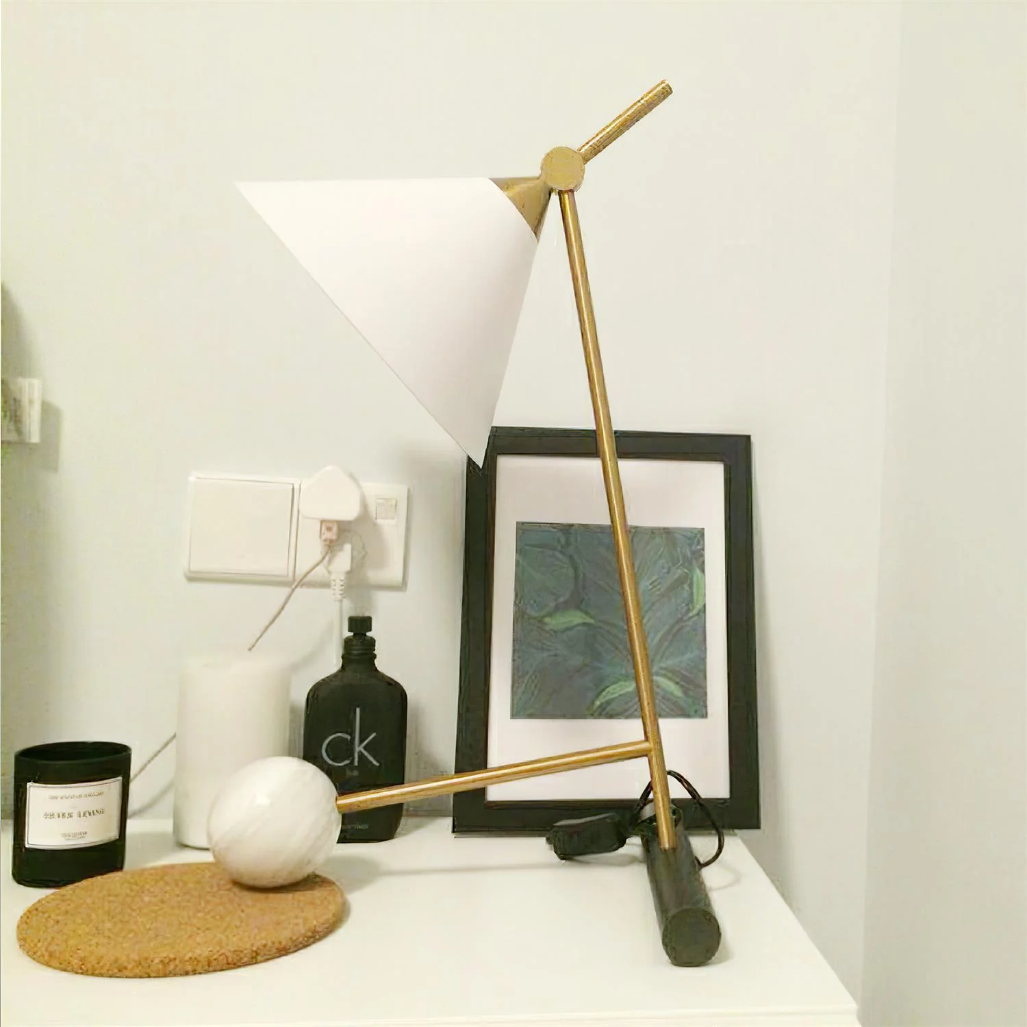 Cleo Table Lamp - ∅ 11.8″ x H 21.7″ / Dia 30cm x H 55cm / Gold+Black / AU plug