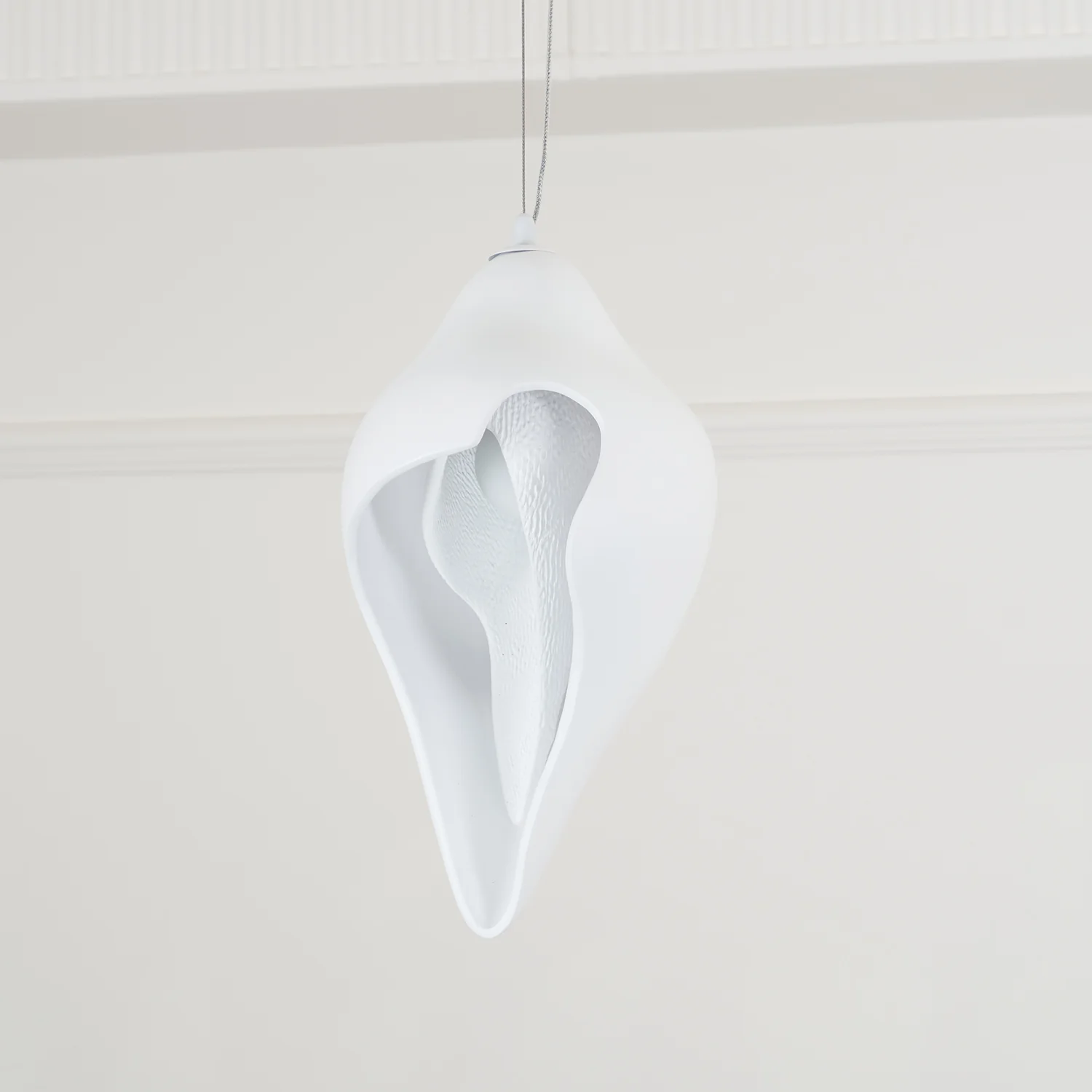 Подвесной светильник Conch Resin - 69см x 28см x 55см, бежевый