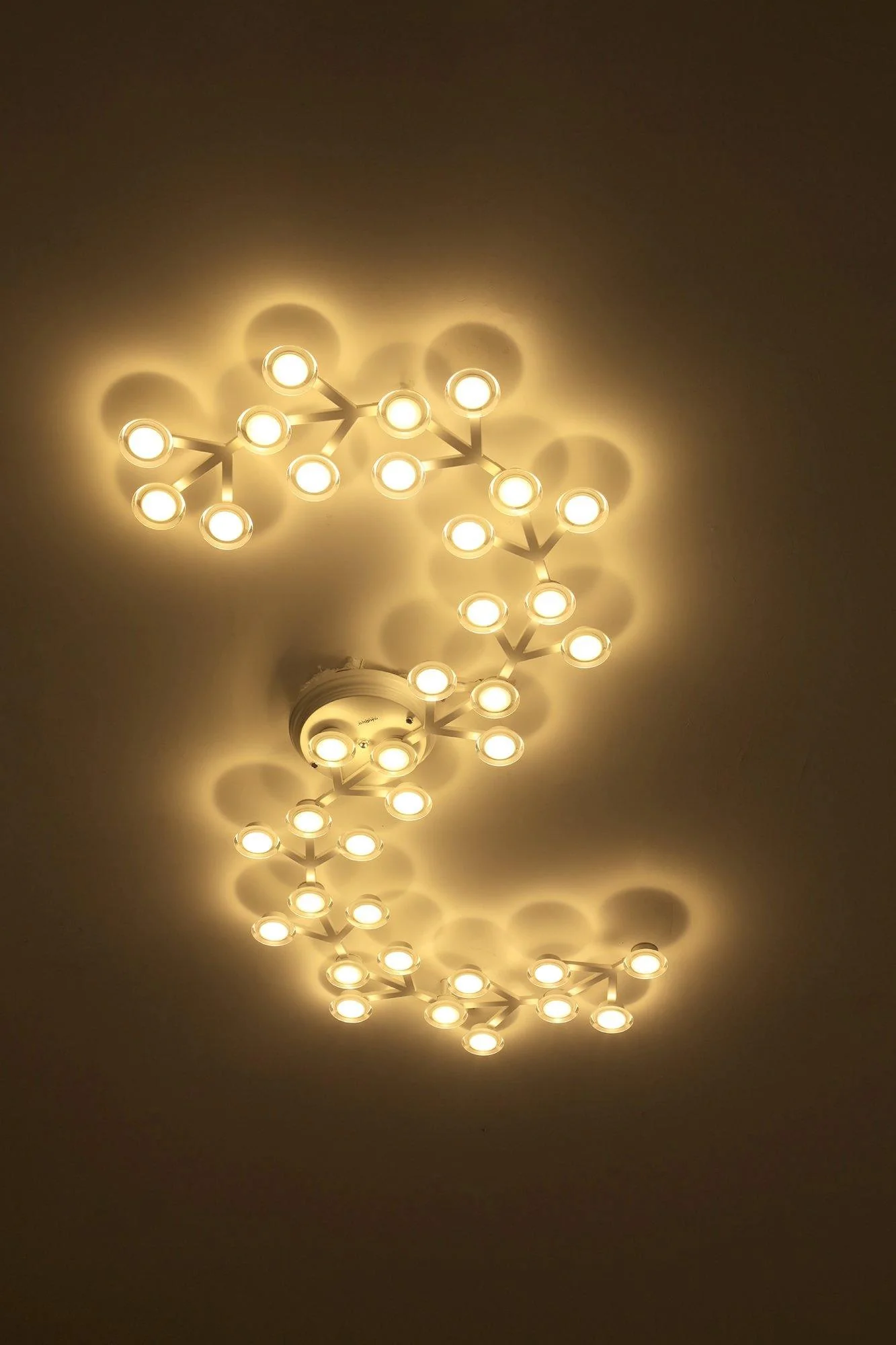 Потолочный светильник LED Net - 37 источников света 145см x 73см, черный, холодный свет