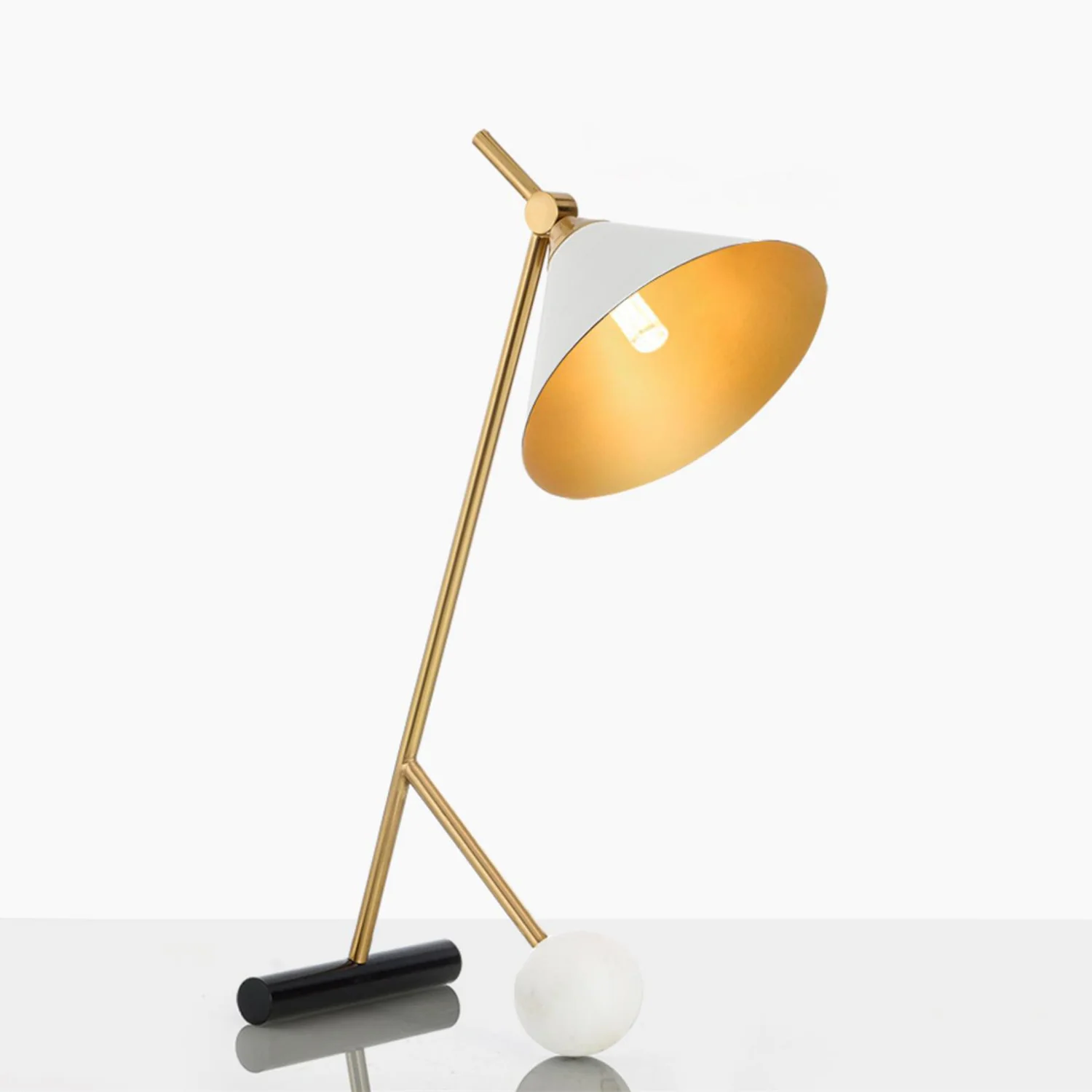 Cleo Table Lamp - ∅ 11.8″ x H 21.7″ / Dia 30cm x H 55cm / Gold+Black / AU plug
