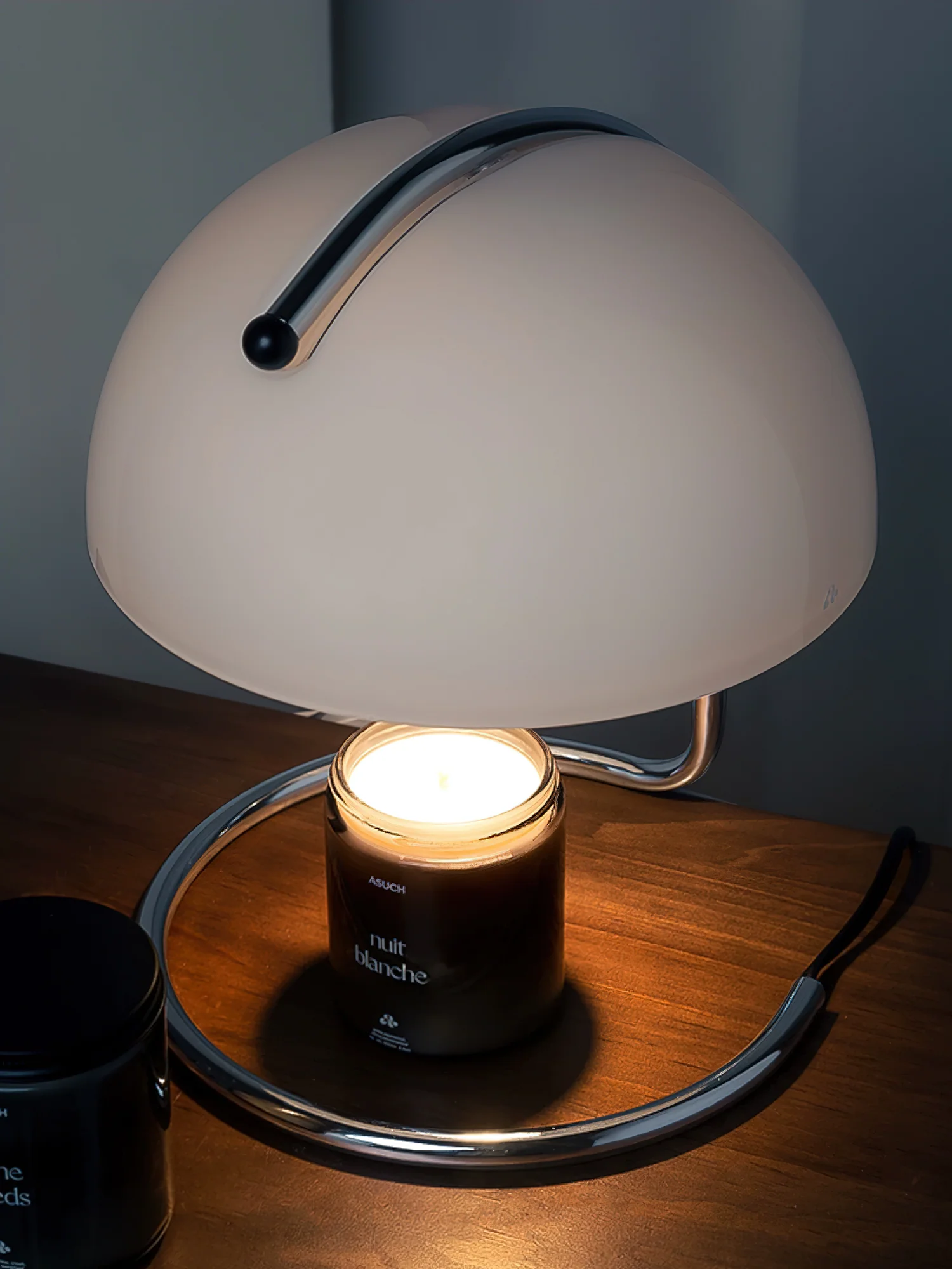 Pierre Table Lamp - ∅ 9.8″ x H 19.7″ / Dia 22cm x H 28cm / Red / US plug
