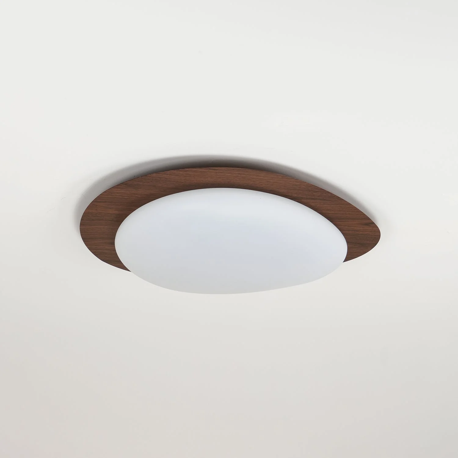 Потолочный светильник Pebble Walnut - ∅58см x 8см, рисунок под натуральное дерево (гидрографика), теплый свет